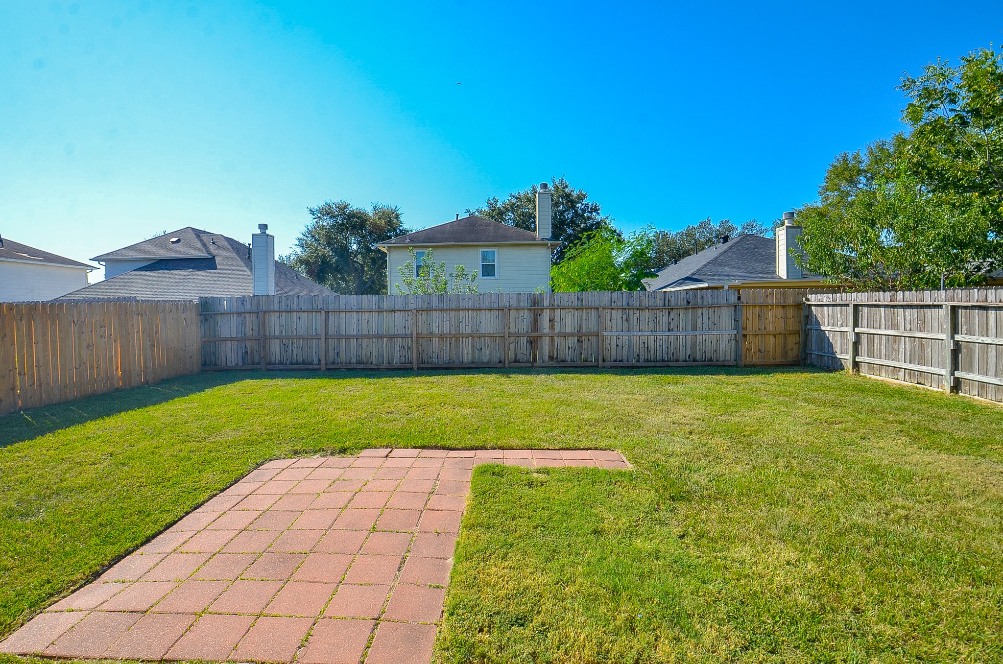 17327 Davenway Dr Property Photo 17