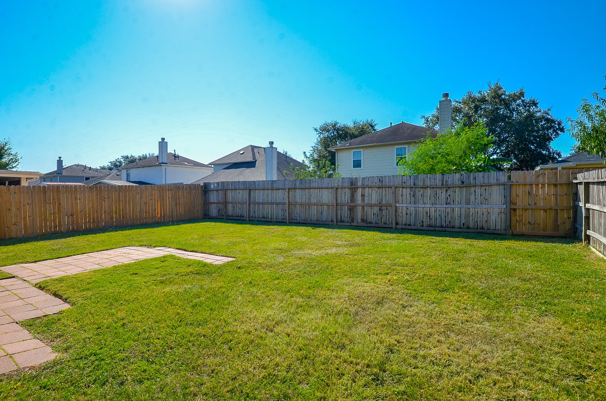17327 Davenway Dr Property Photo 18