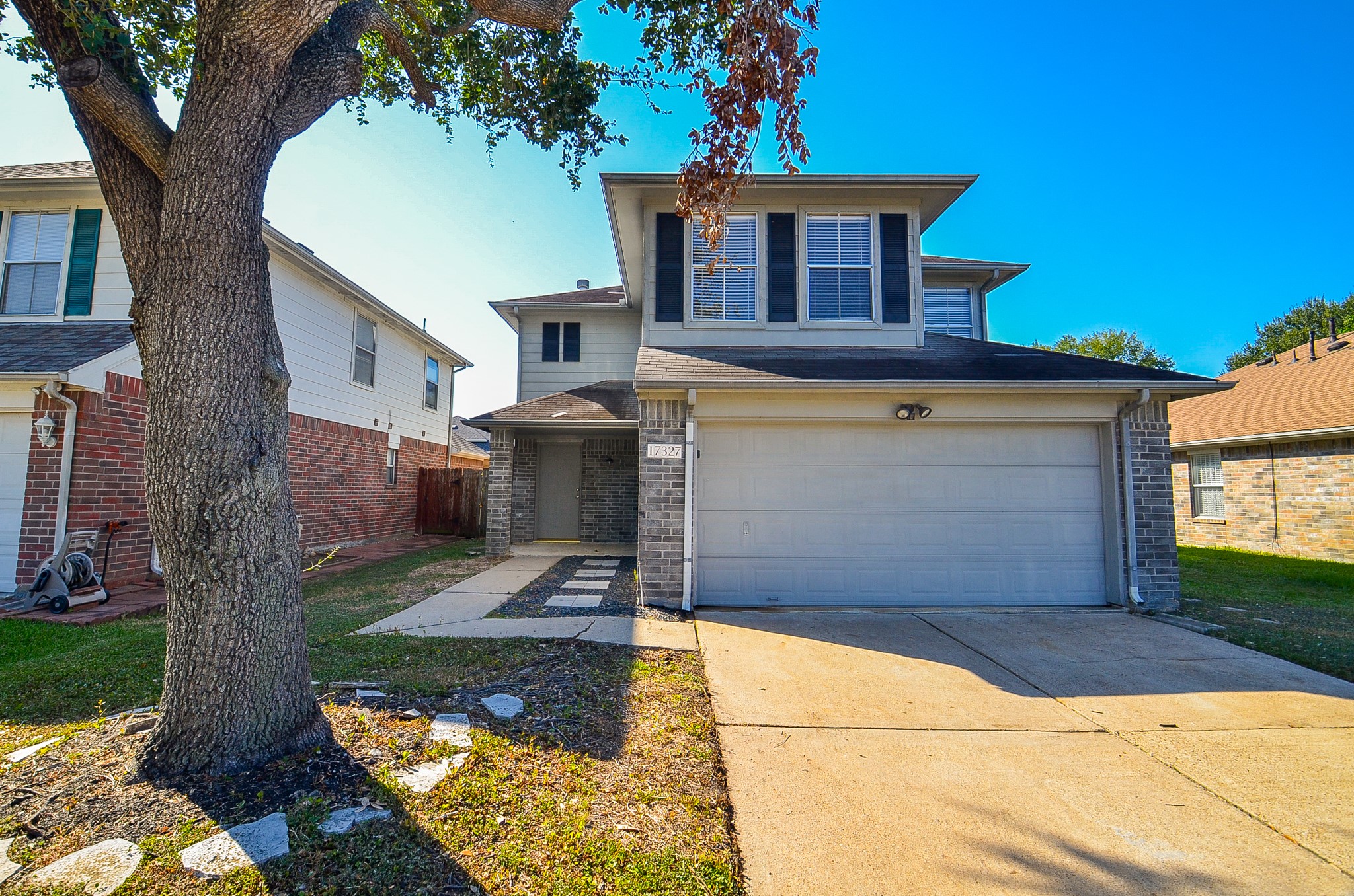 17327 Davenway Dr Property Photo 23