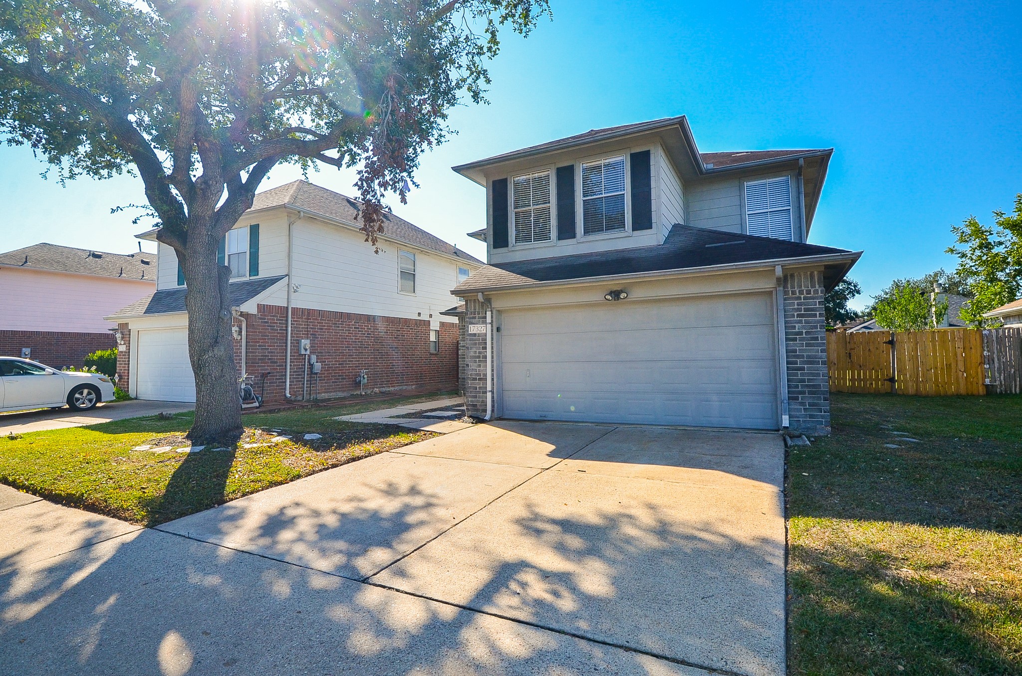17327 Davenway Dr Property Photo 24