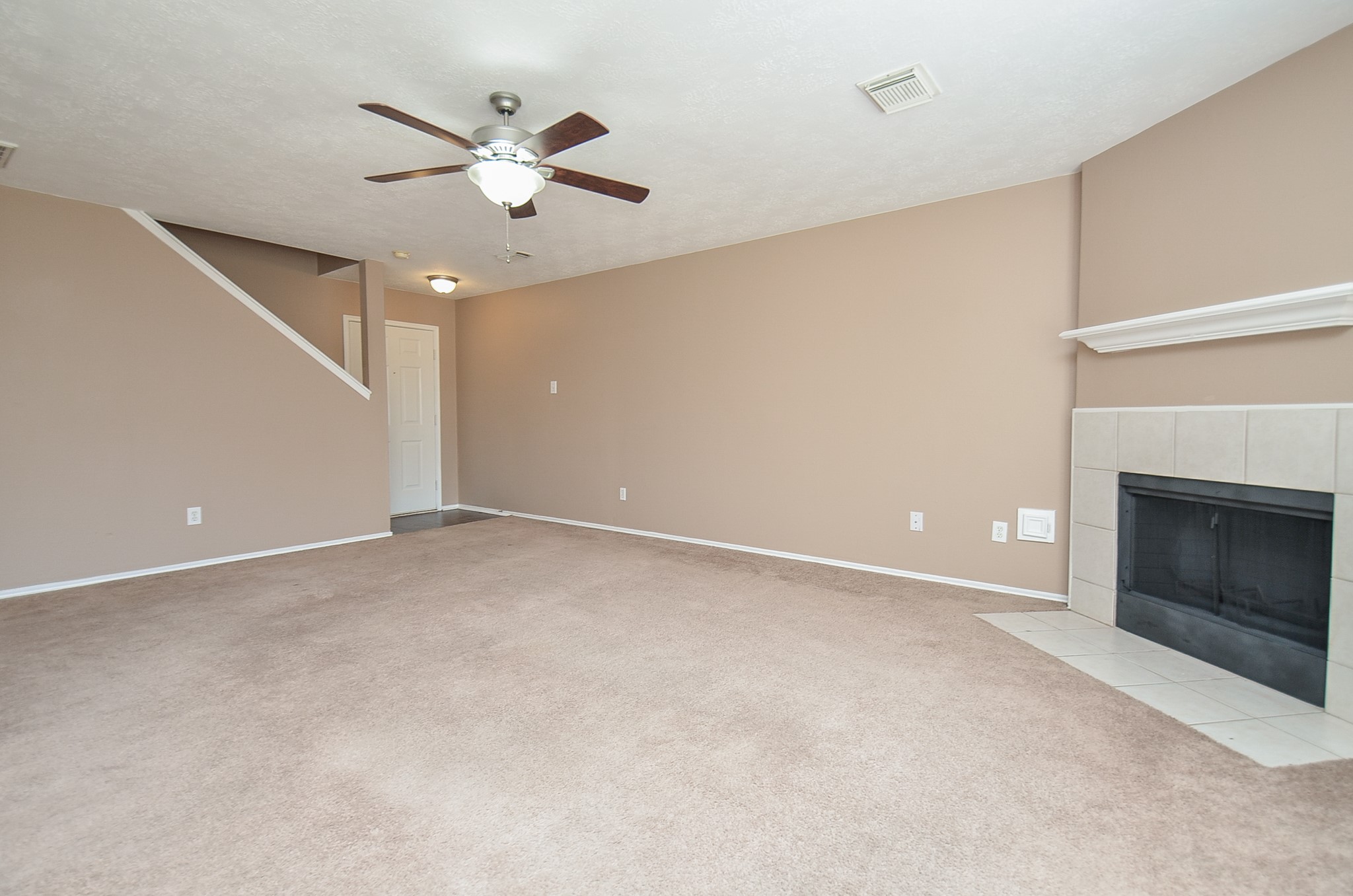 17327 Davenway Dr Property Photo 27