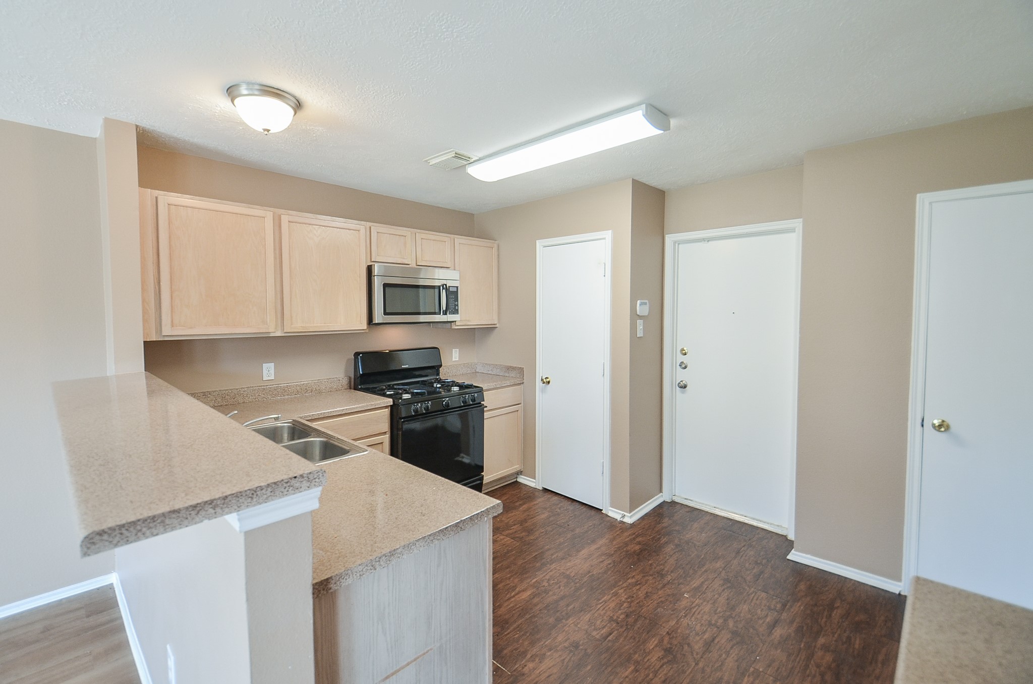 17327 Davenway Dr Property Photo 31