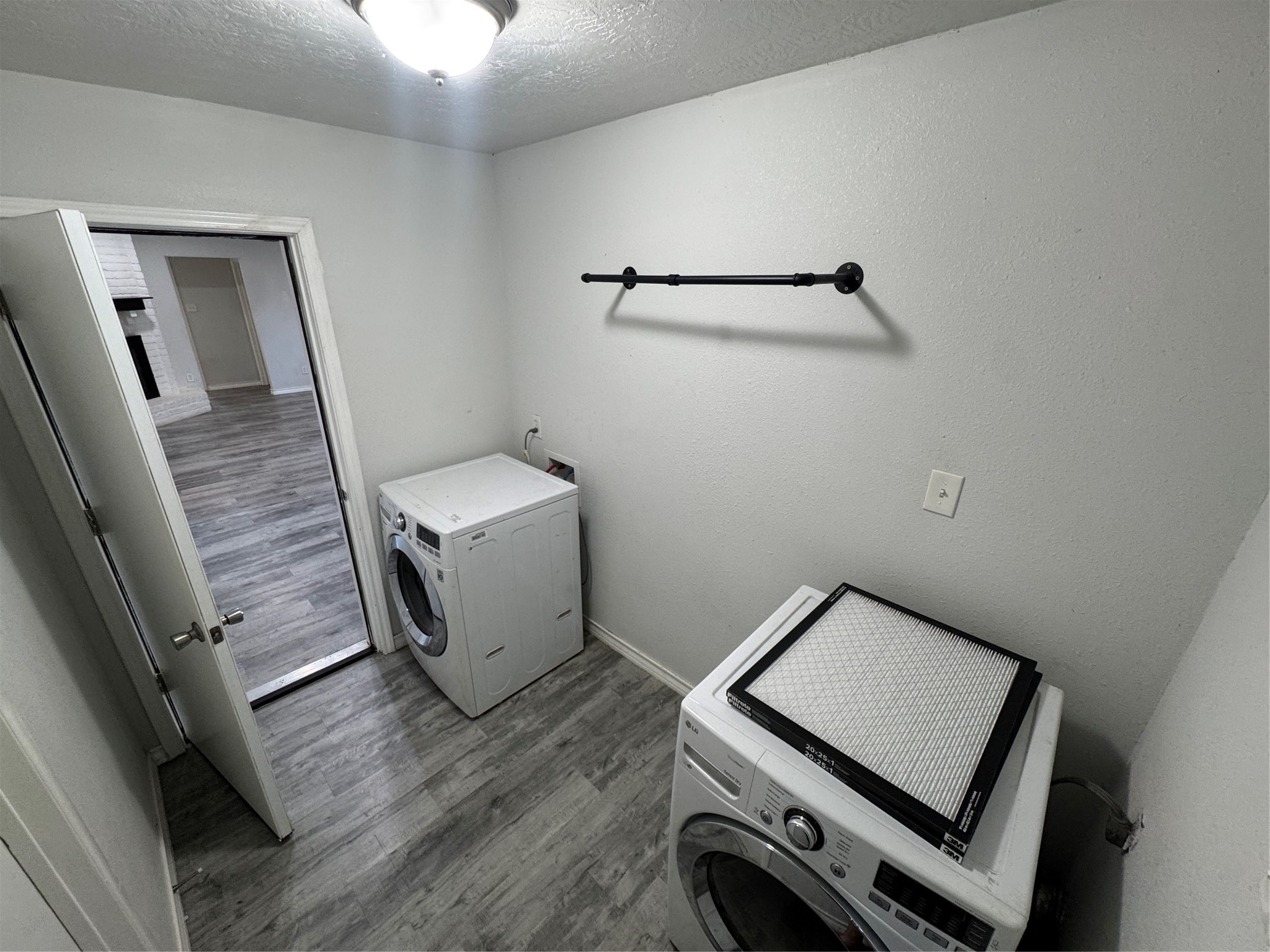 3227 Fern Rock Drive Property Photo 8
