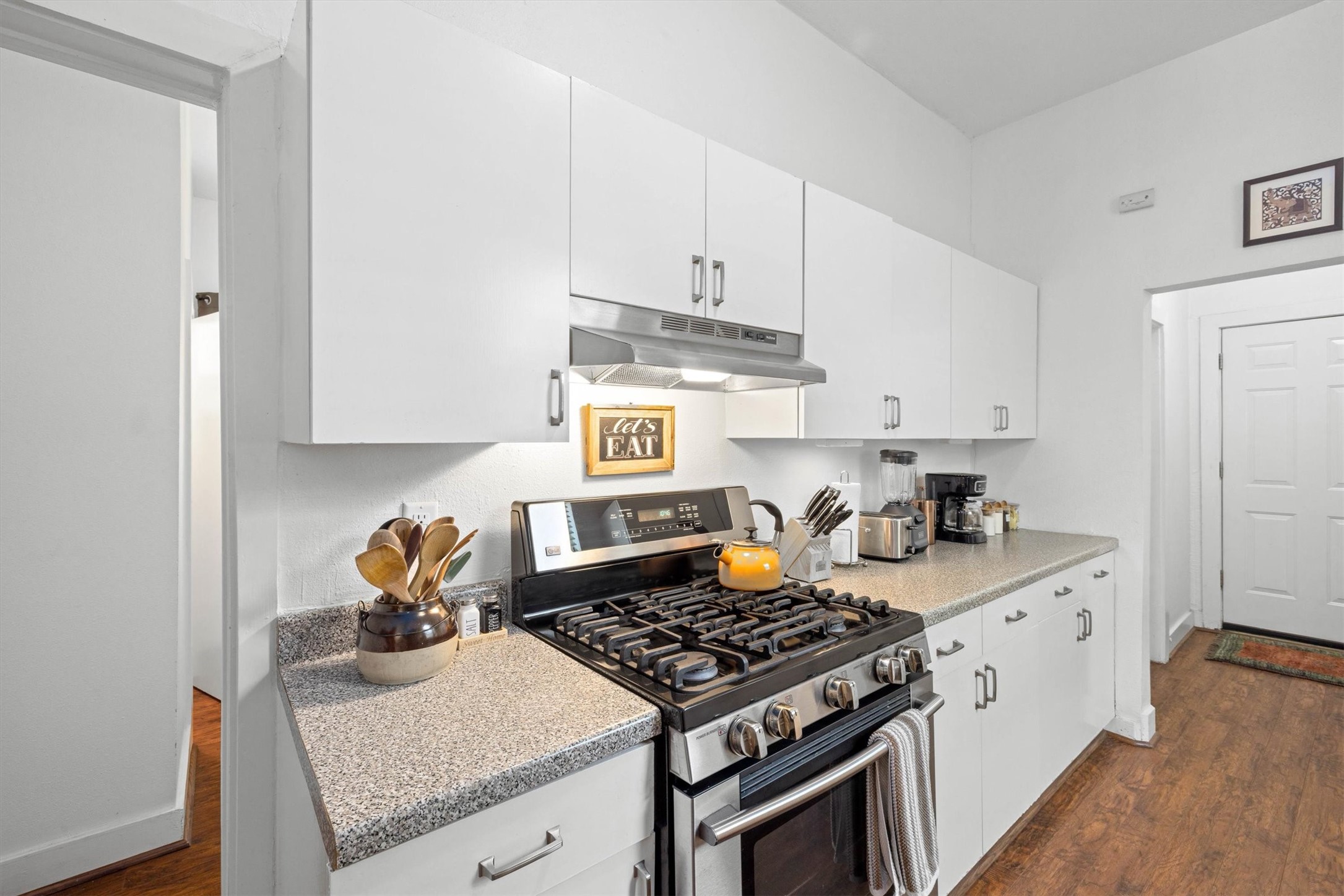 519 Allston Street Property Photo 10