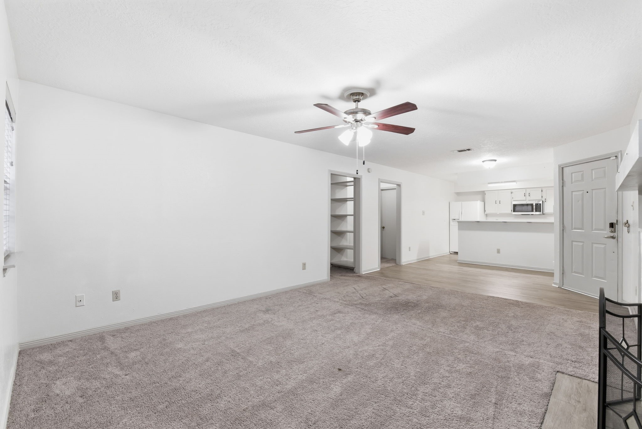 2402 Sycamore Avenue B1 Property Photo 5