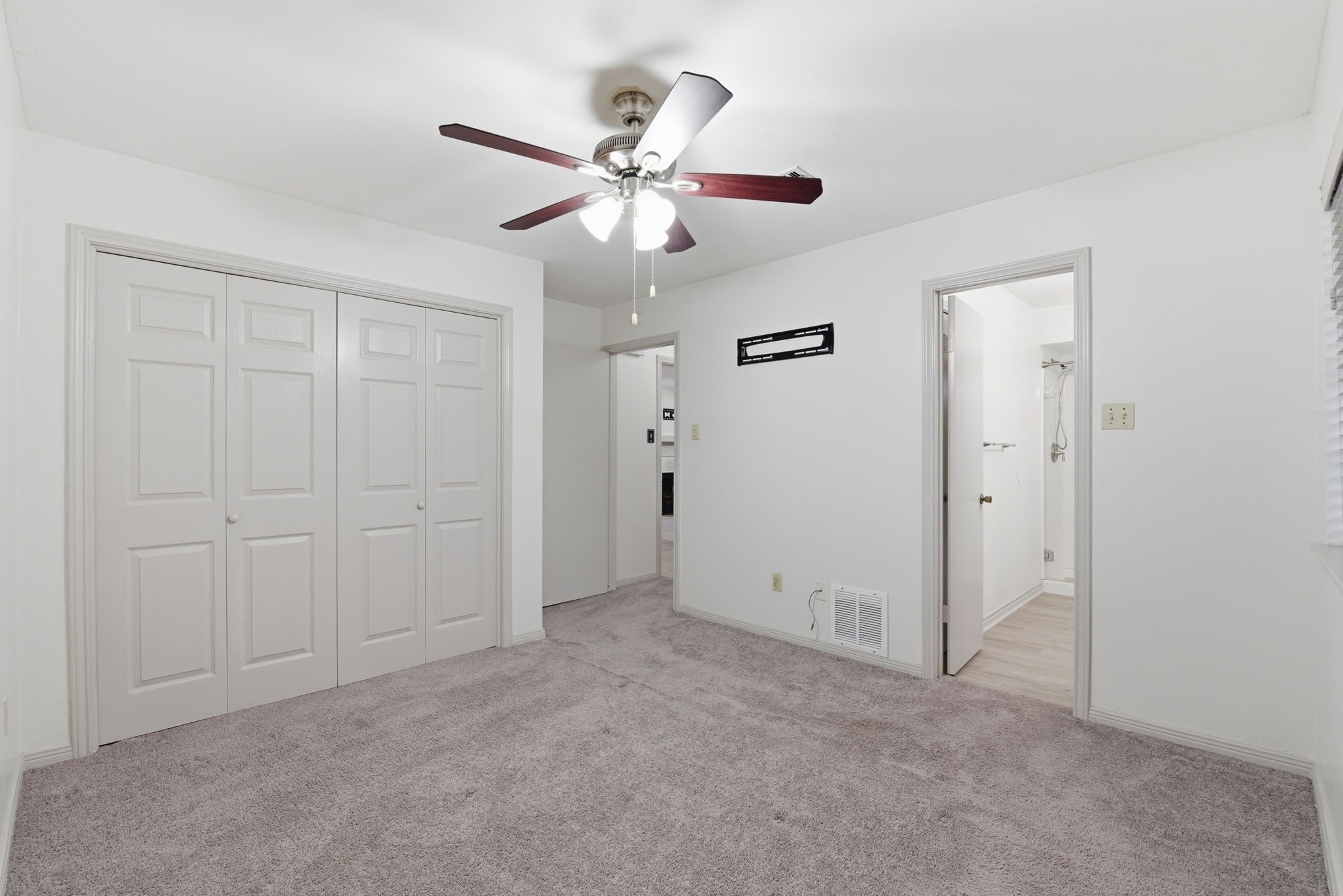 2402 Sycamore Avenue B1 Property Photo 16
