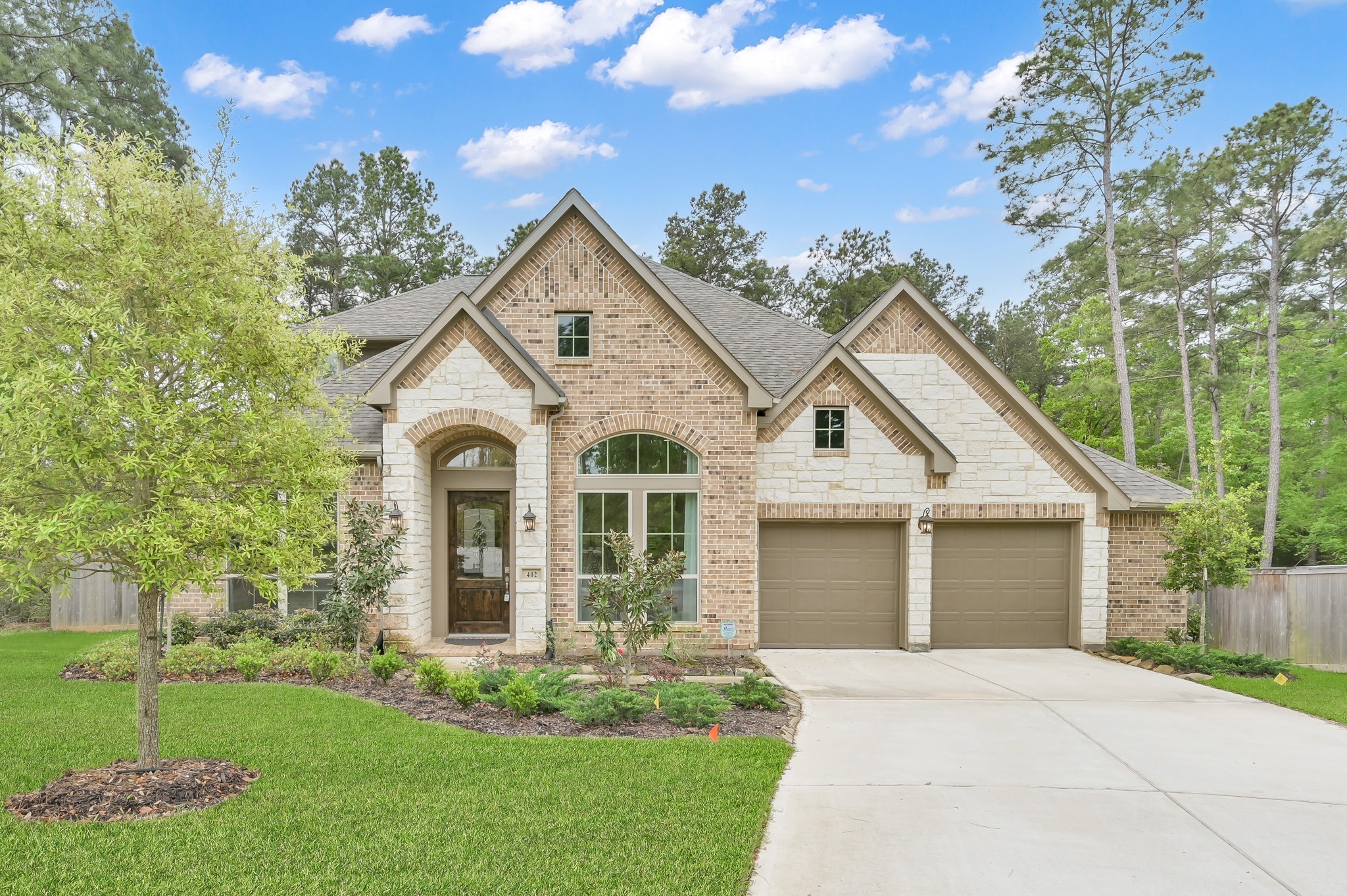 402 Changing Tide Court Property Photo 3