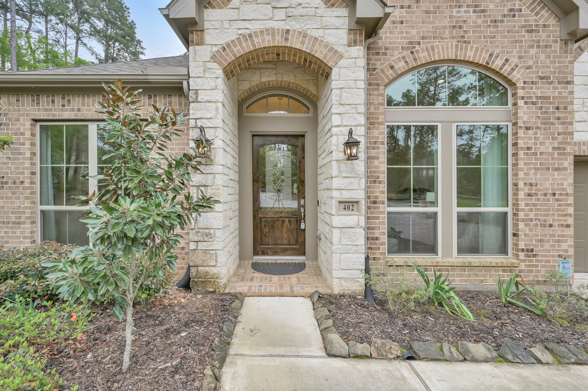 402 Changing Tide Court Property Photo 4