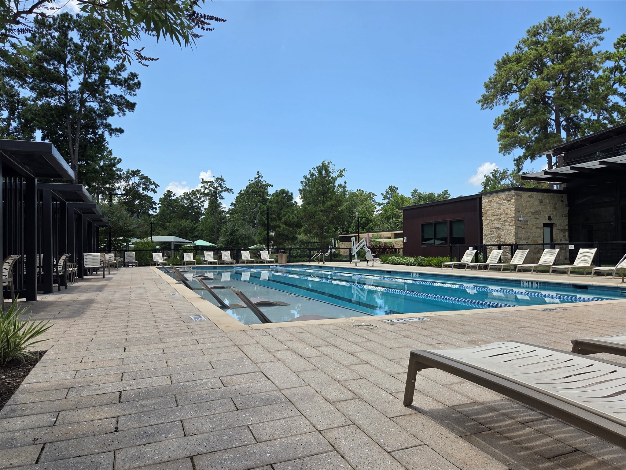 402 Changing Tide Court Property Photo 45