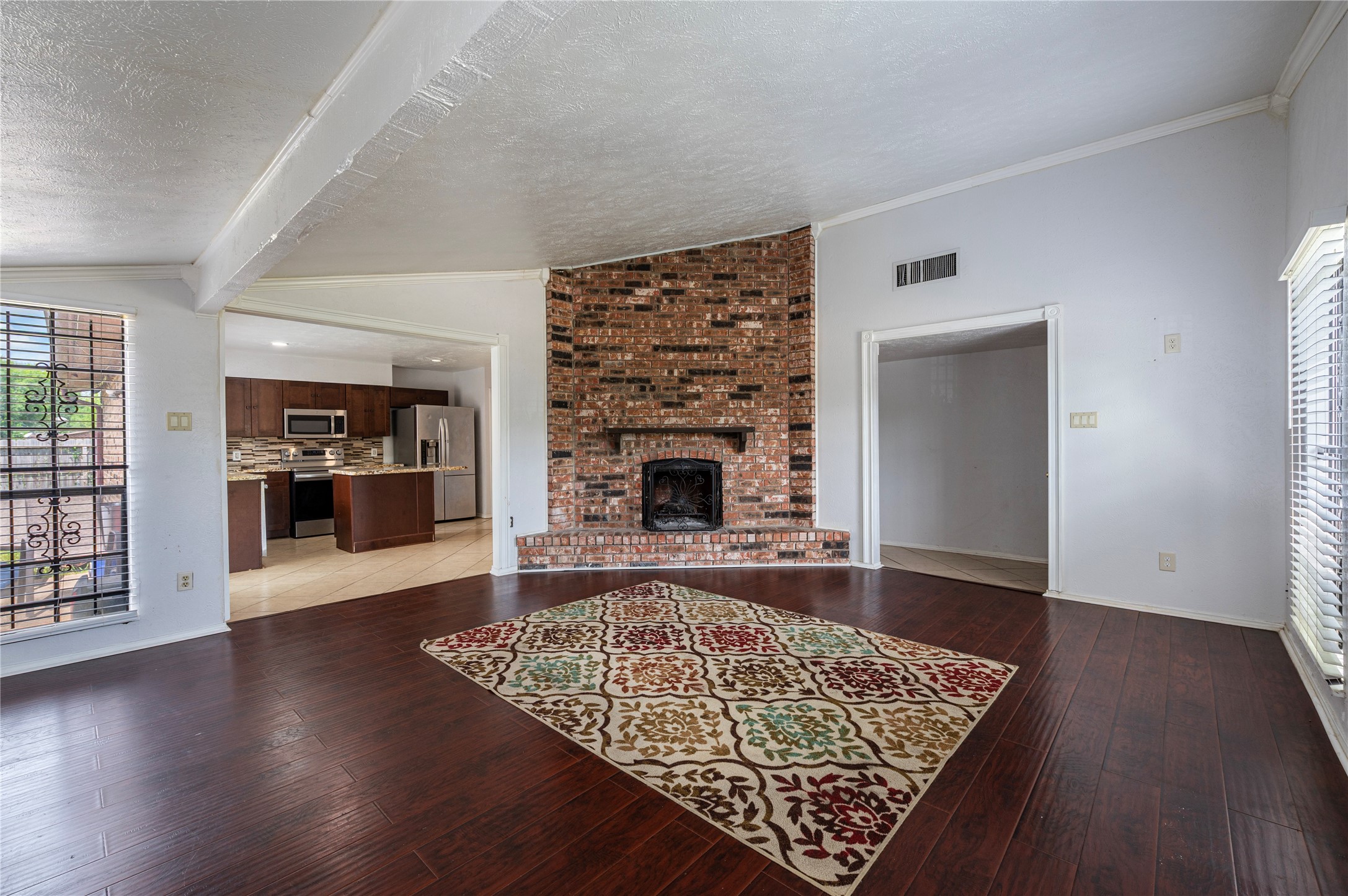 15722 Corsair Road Property Photo 5