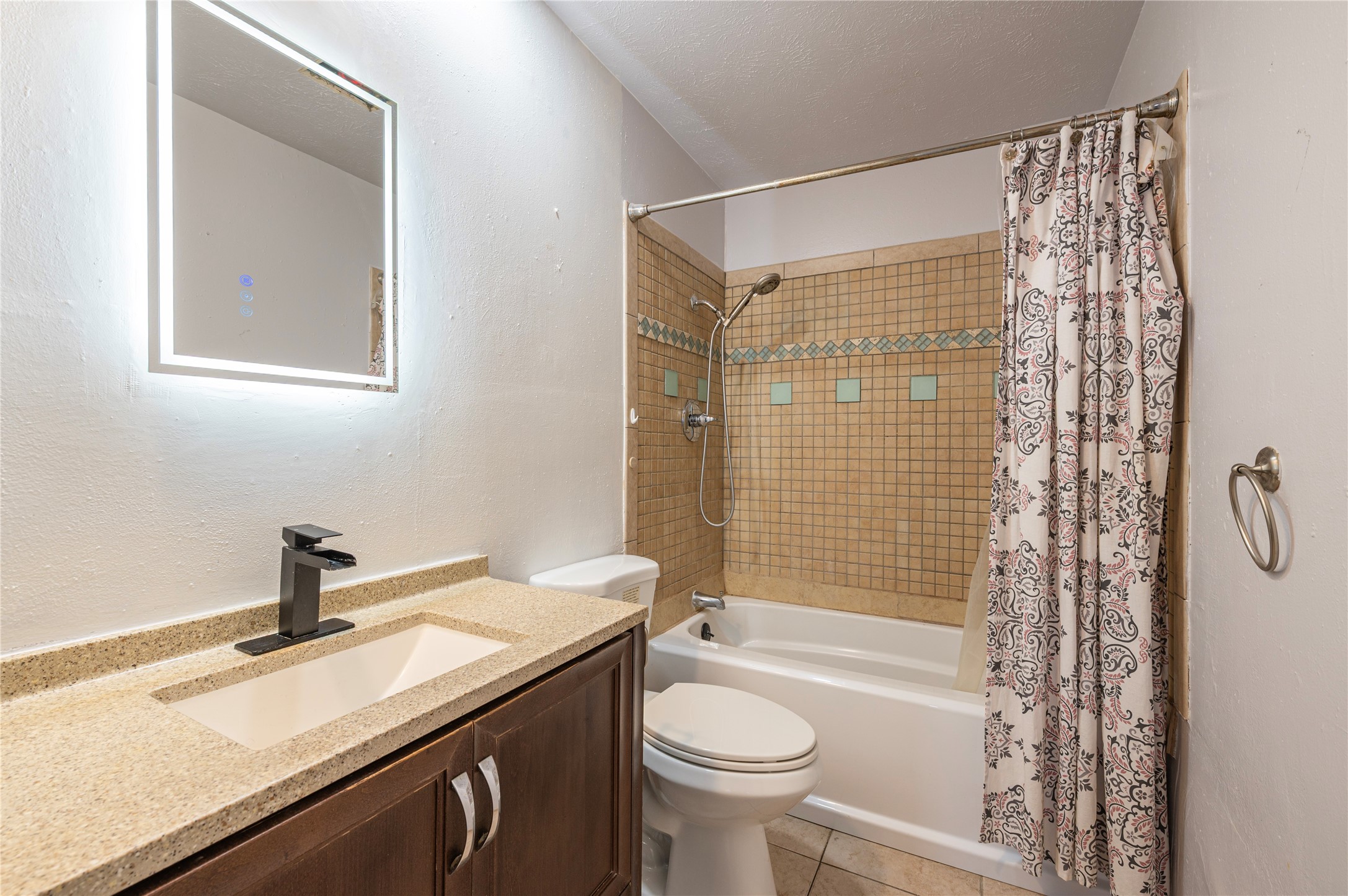 15722 Corsair Road Property Photo 16