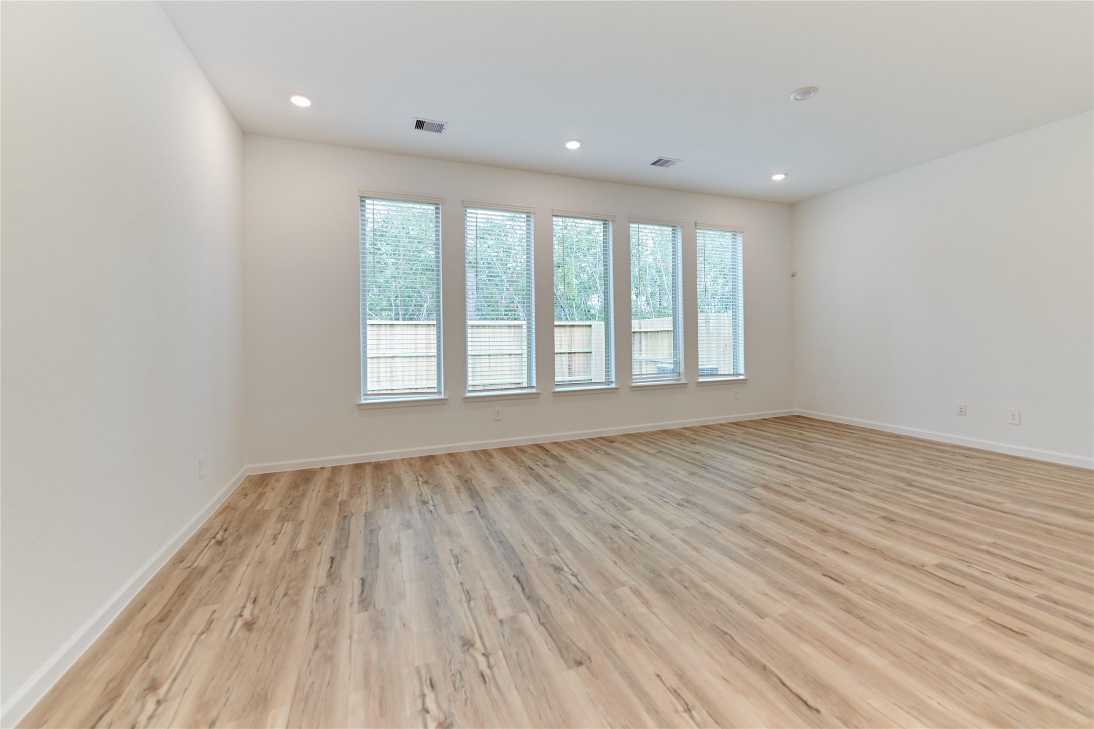 665 Royal Arch Drive Property Photo 21