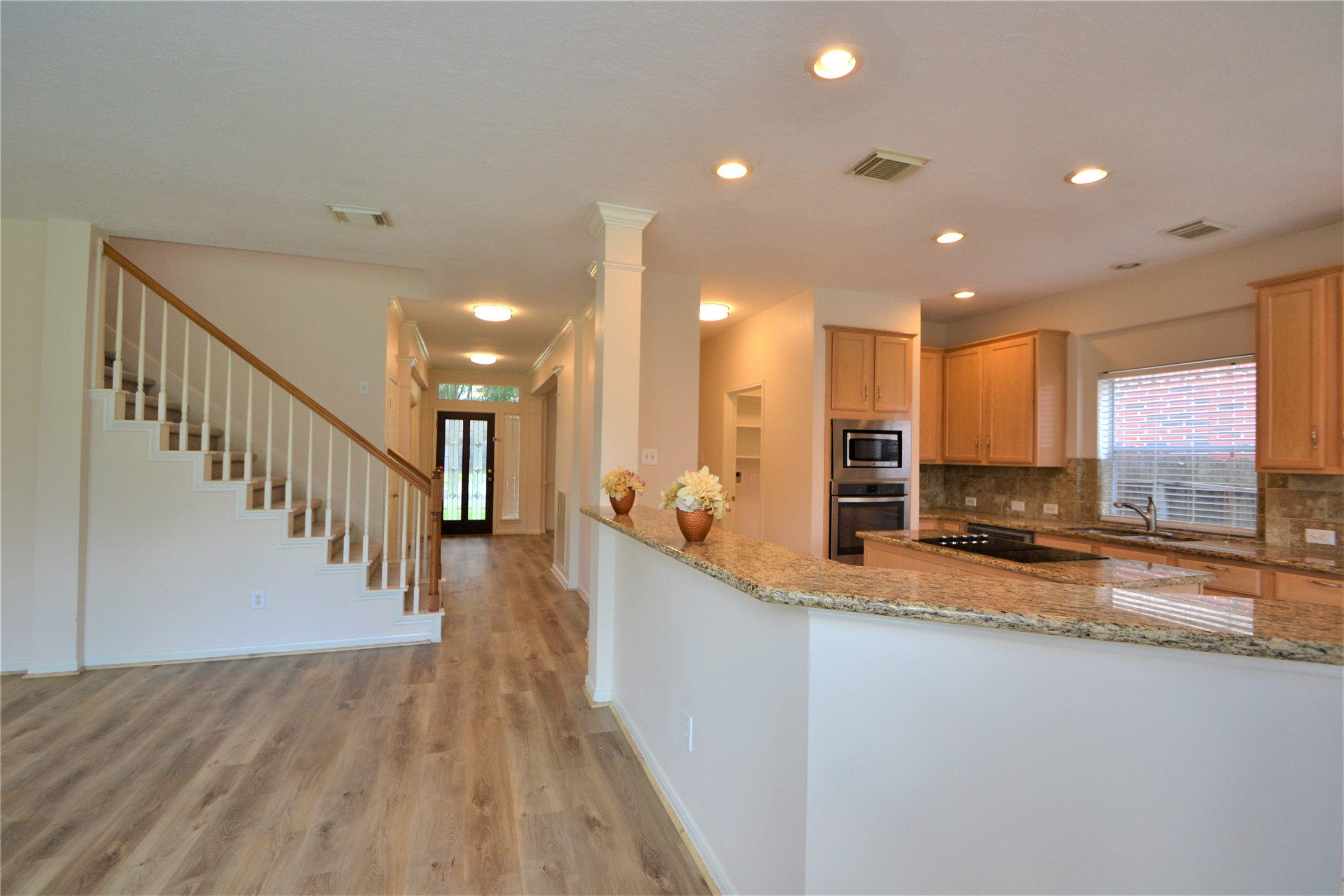 5007 Bellmead Drive Property Photo 6
