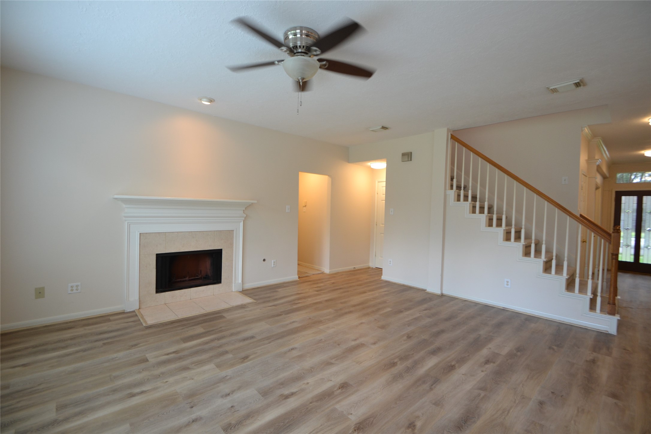5007 Bellmead Drive Property Photo 8