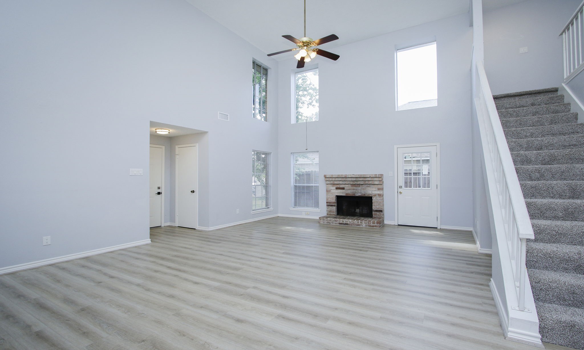 2115 Foundary Drive E Property Photo 8
