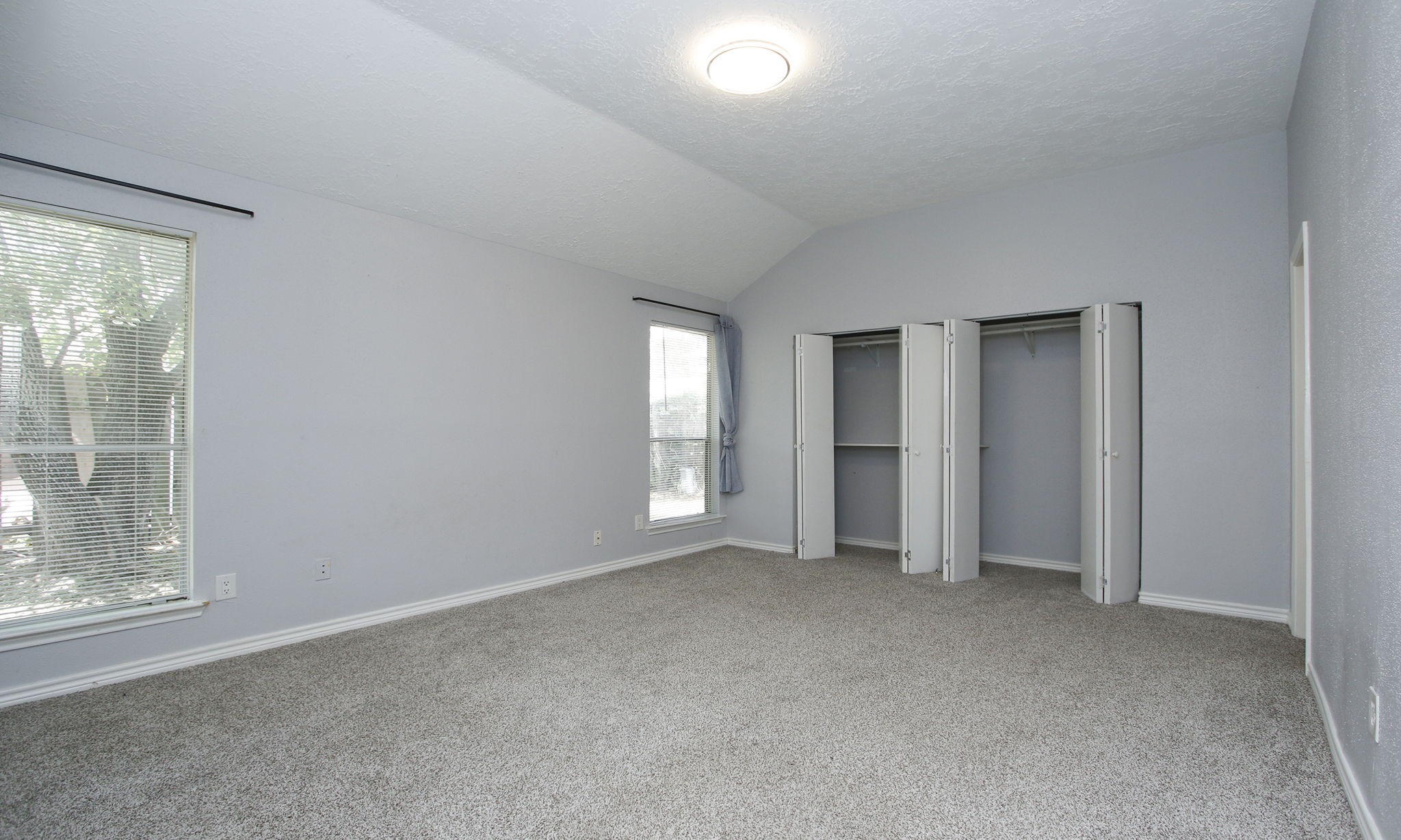2115 Foundary Drive E Property Photo 19