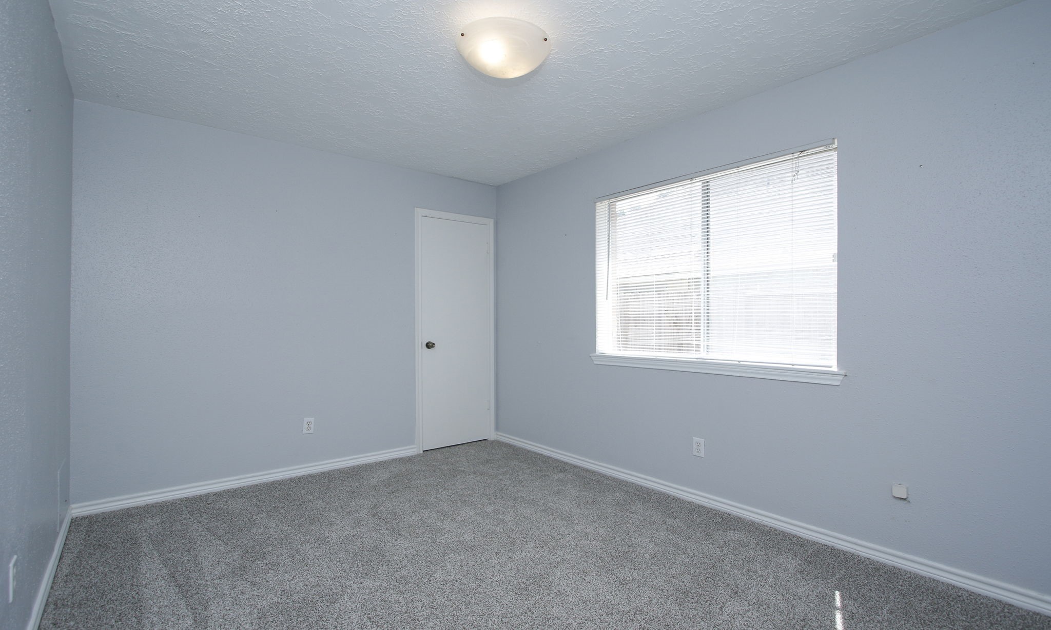2115 Foundary Drive E Property Photo 29