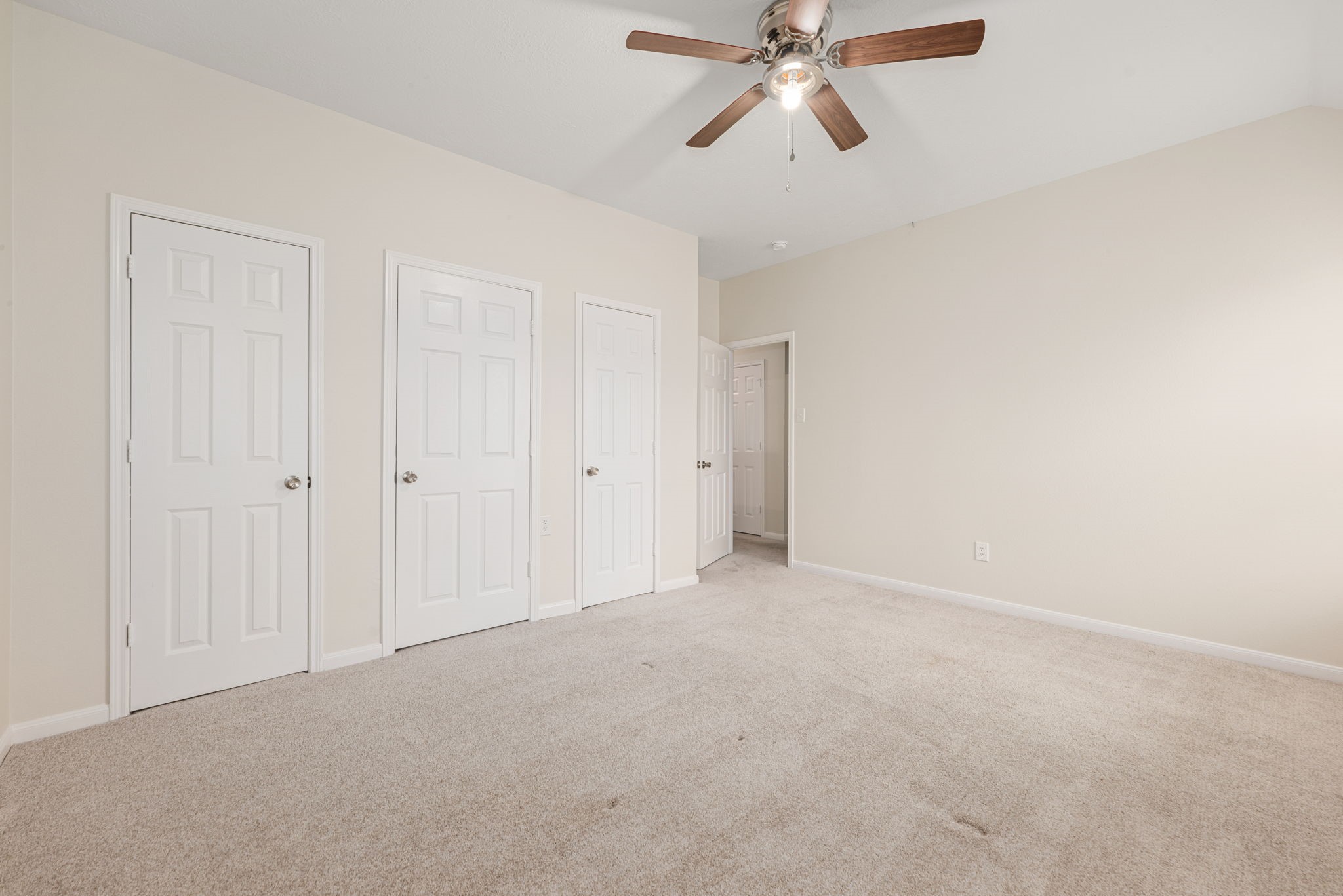 5507 River Gable Court Property Photo 22