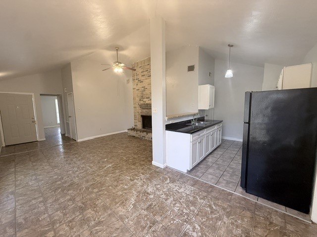 22211 Moss Falls Lane Property Photo 3