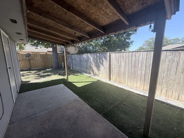 22211 Moss Falls Lane Property Photo 9