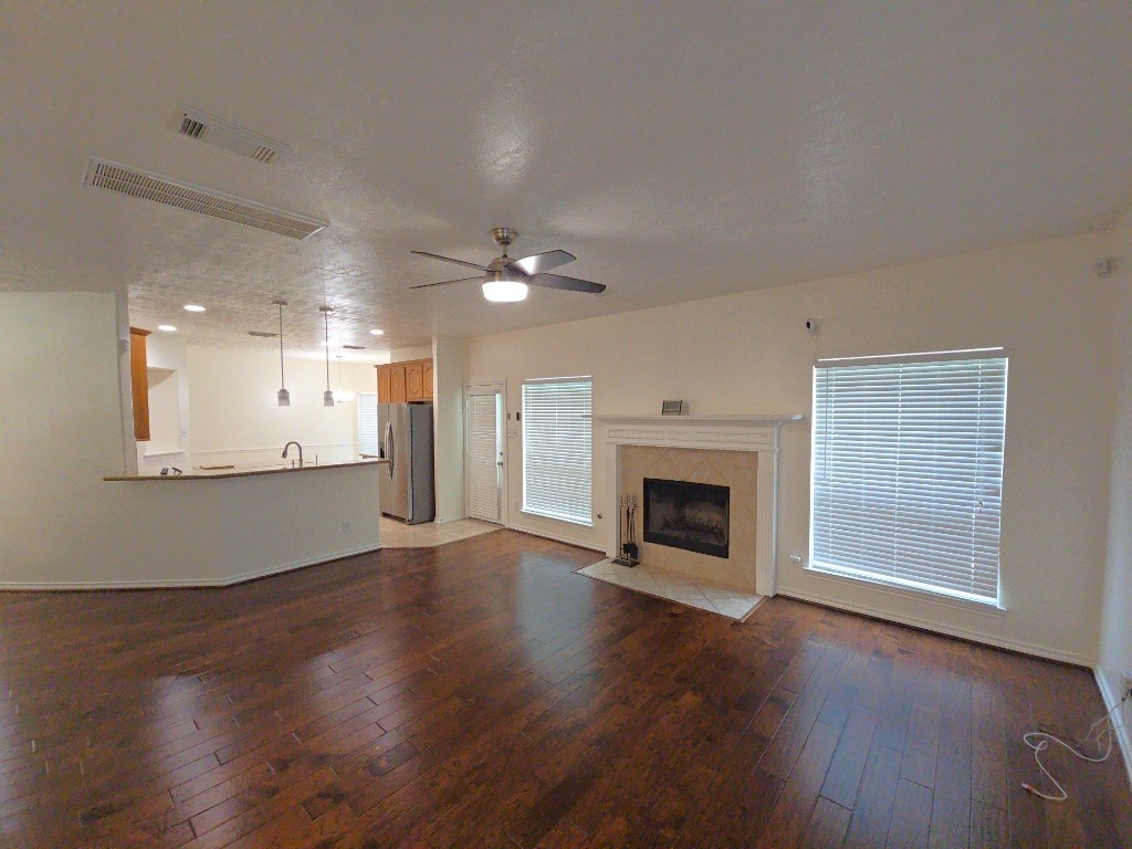 16514 Bluff Springs Drive Property Photo 8