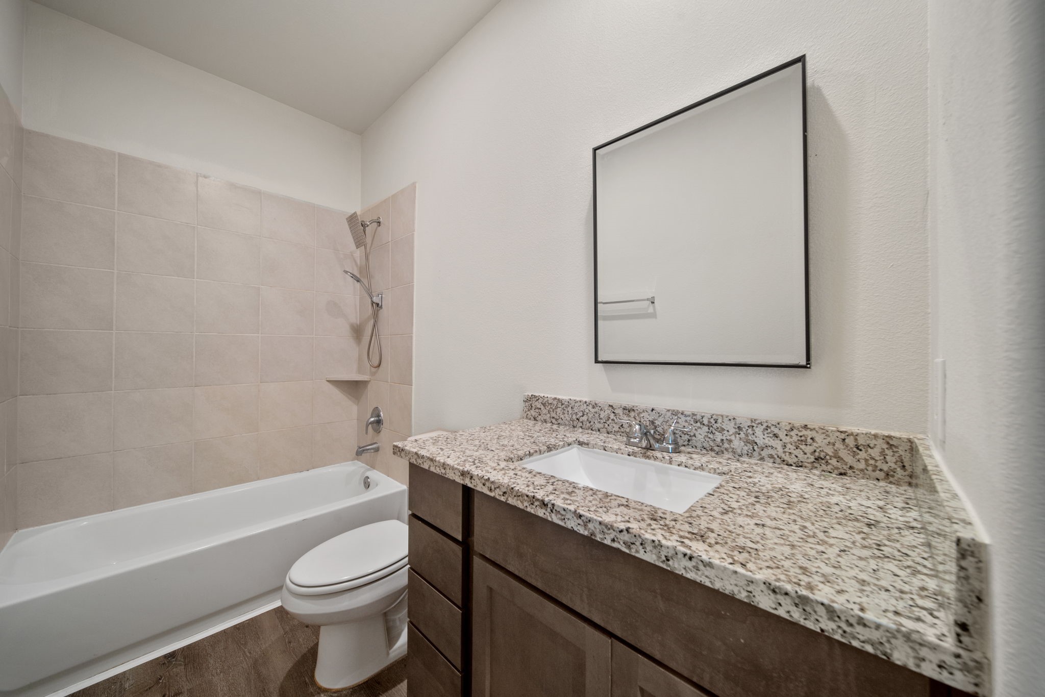 403 E Avenue G Property Photo 11