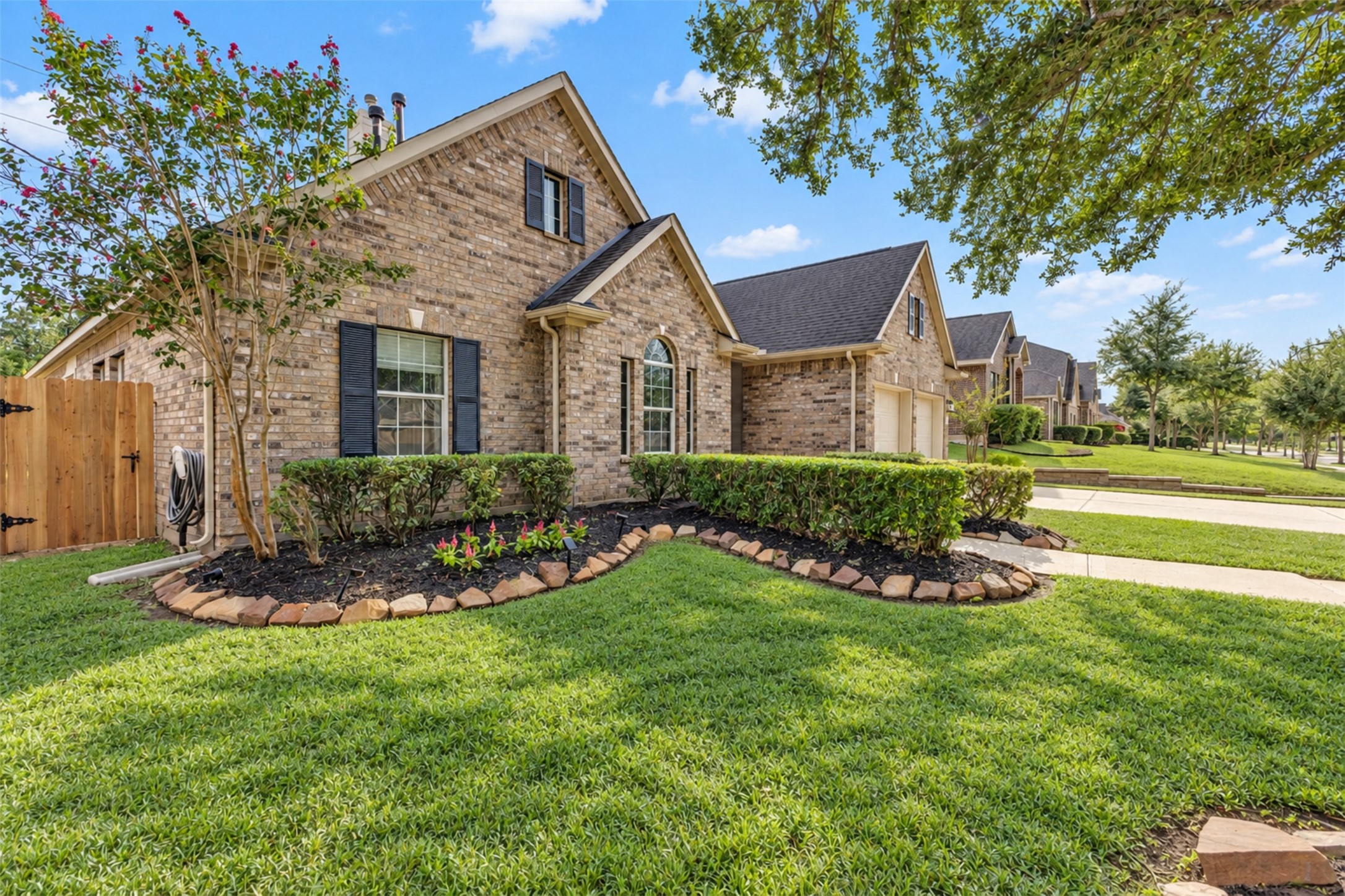 2827 Wimberly Knoll Lane Property Photo 3