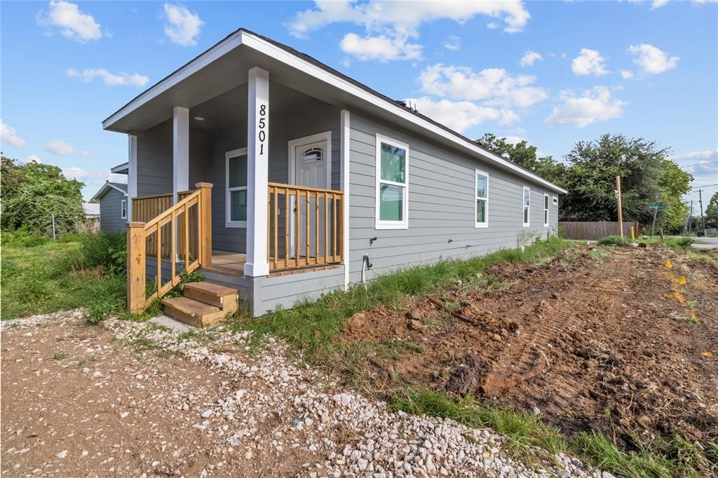8501 Denby Street Property Photo 1
