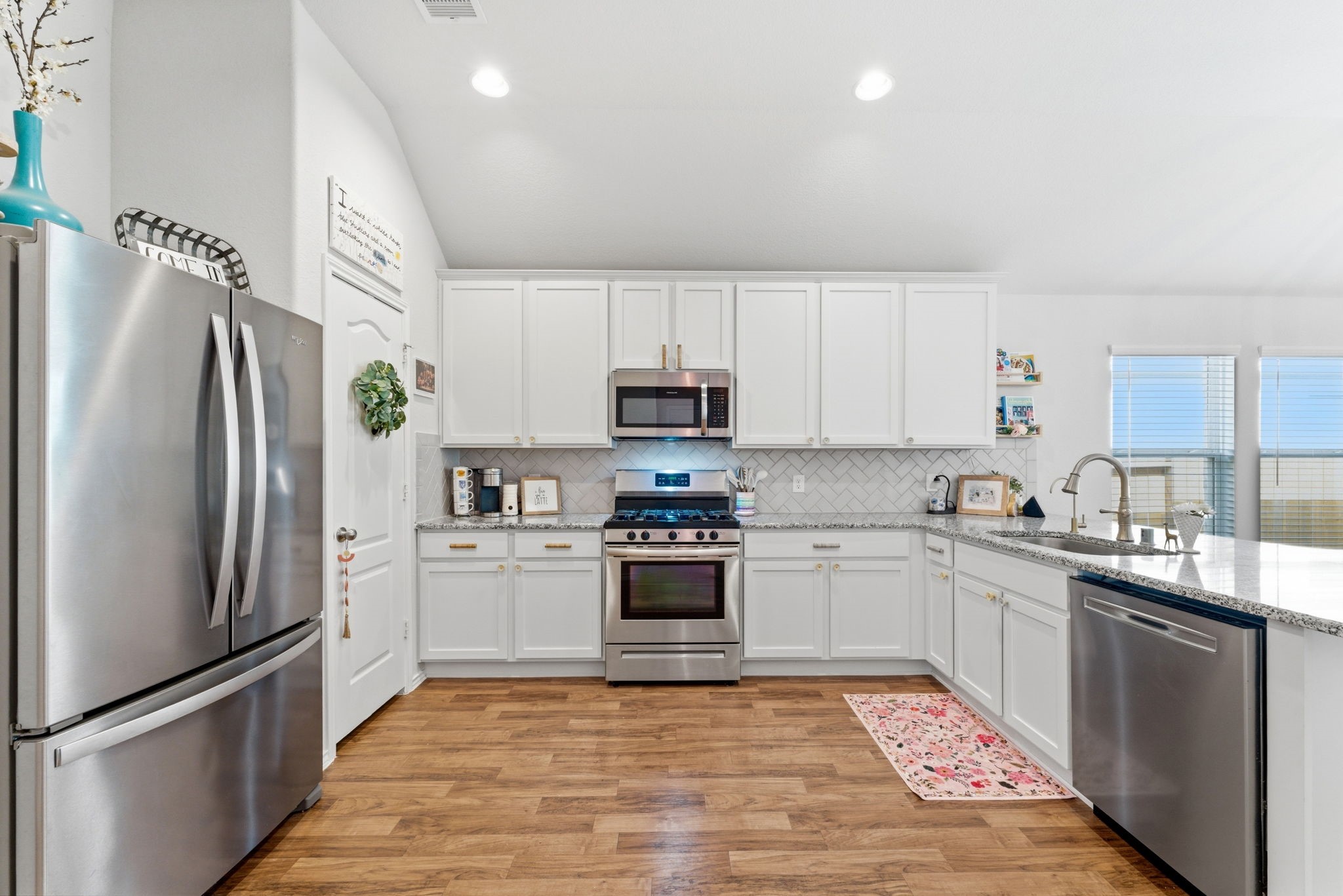 27298 Grey Fox Run Property Photo 4