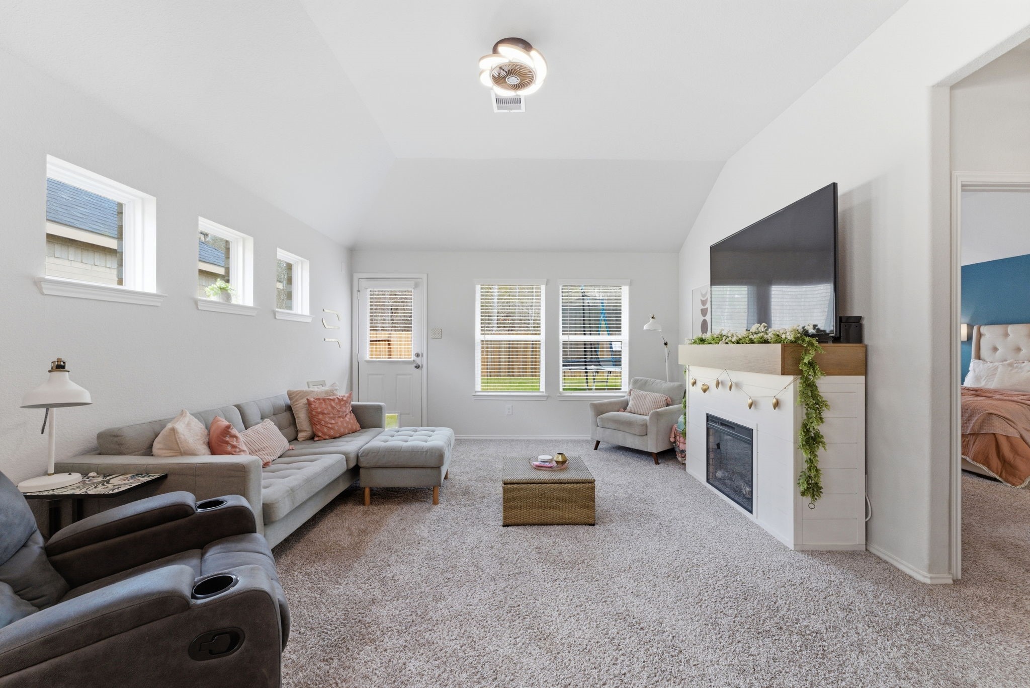 27298 Grey Fox Run Property Photo 10