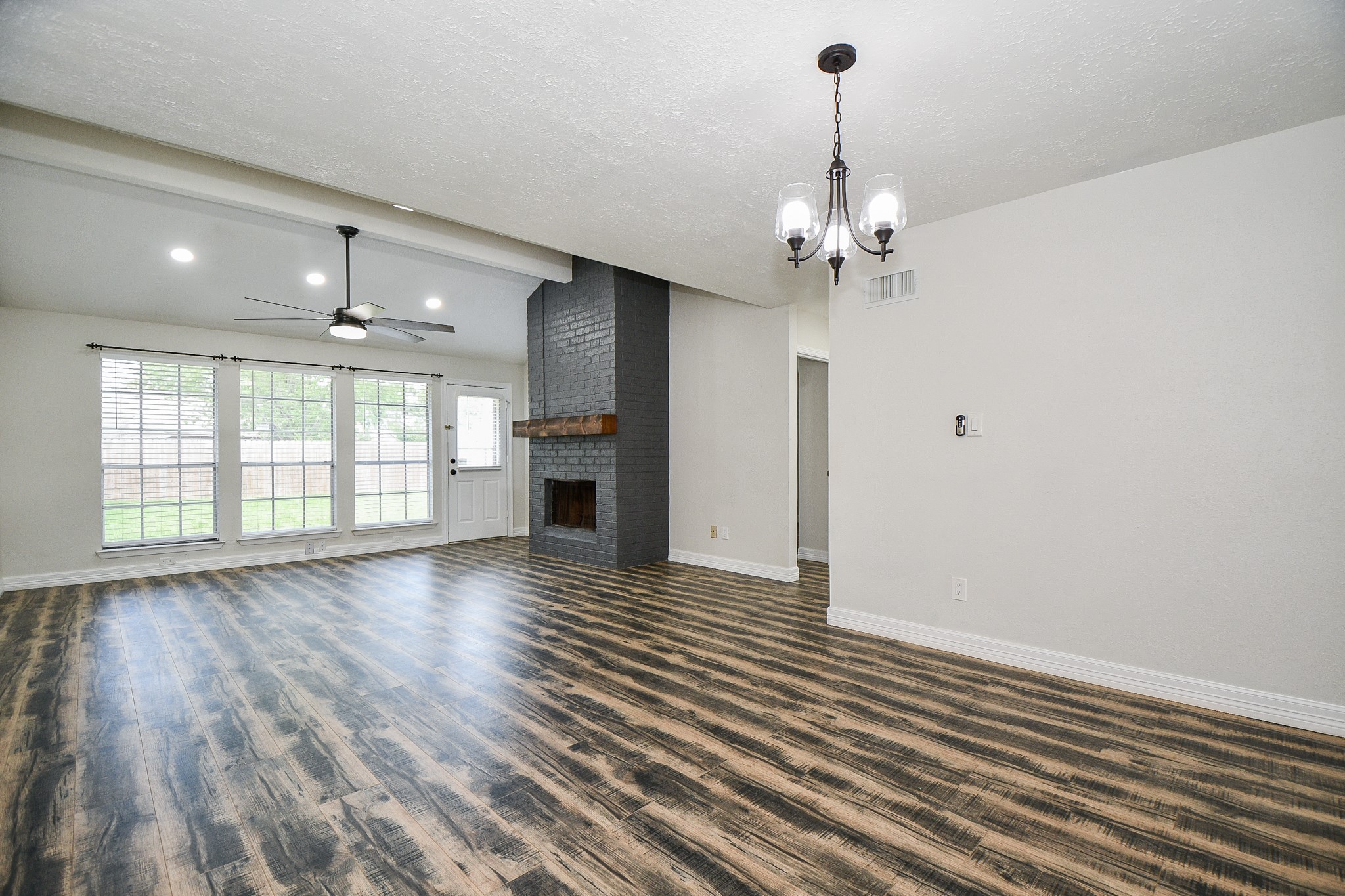 13910 Bonnercrest Drive Property Photo 5