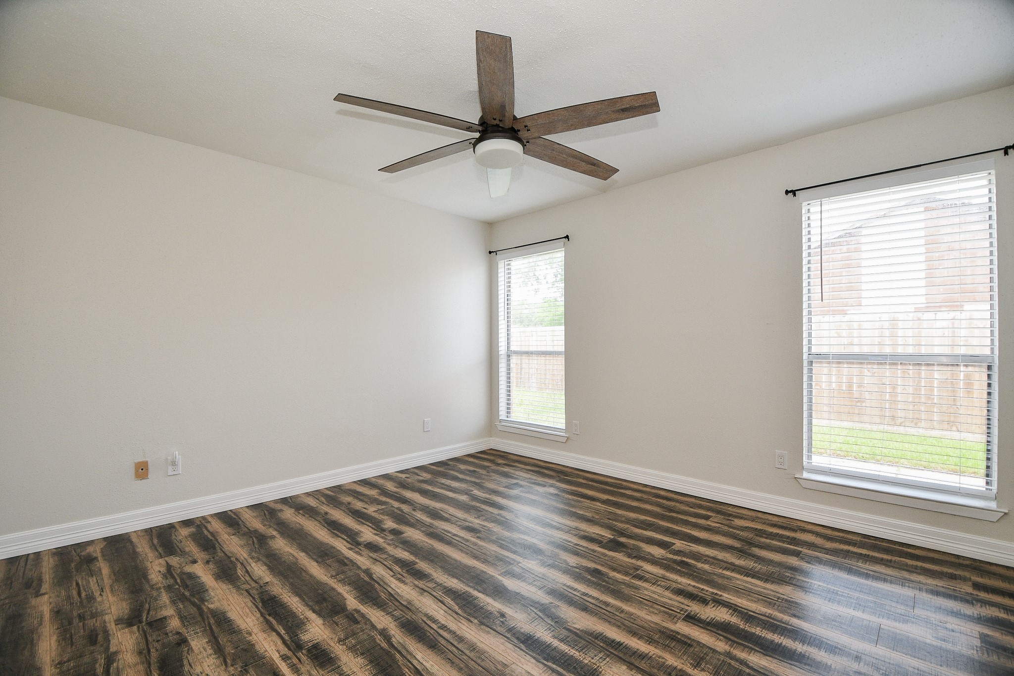 13910 Bonnercrest Drive Property Photo 11