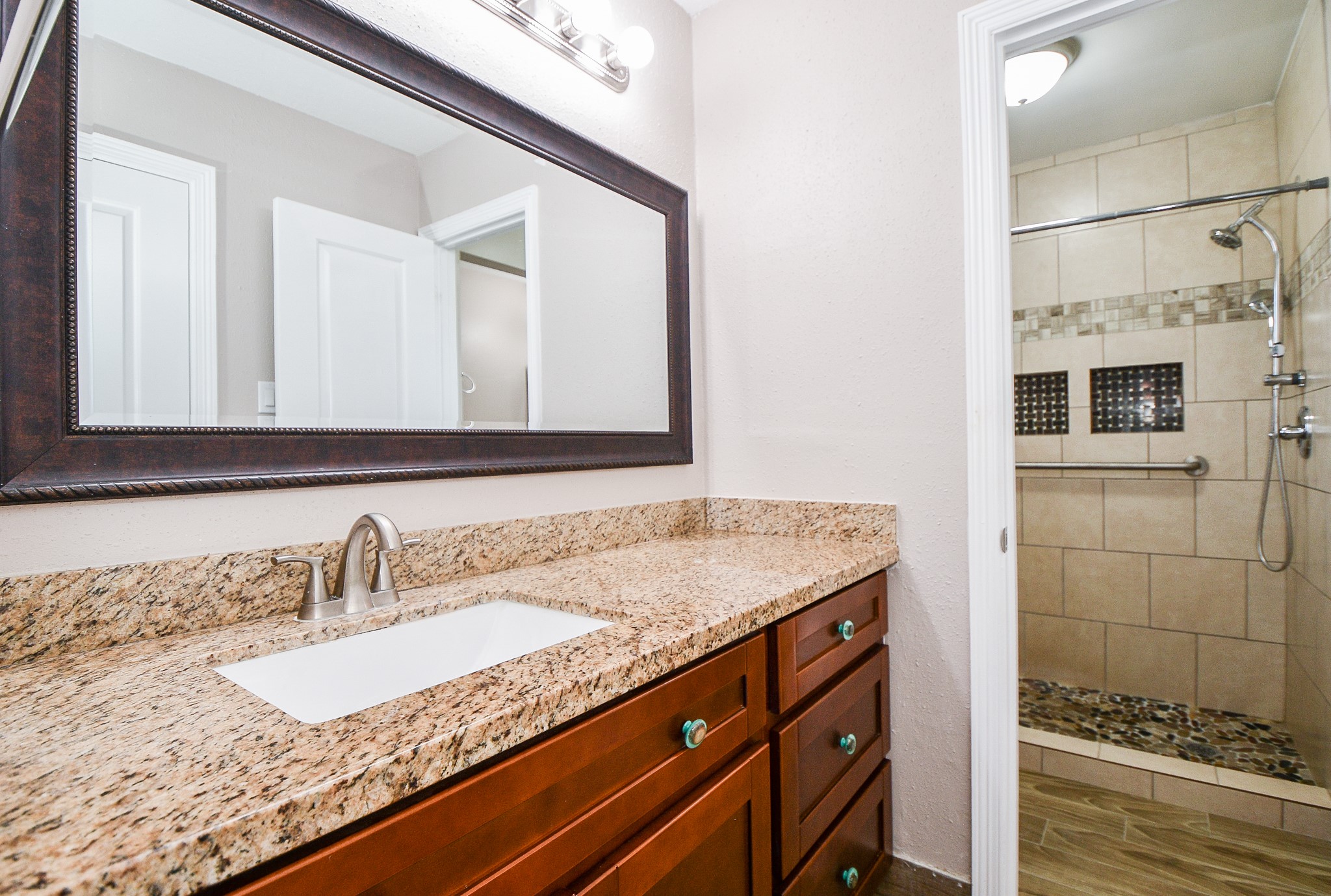 13910 Bonnercrest Drive Property Photo 13