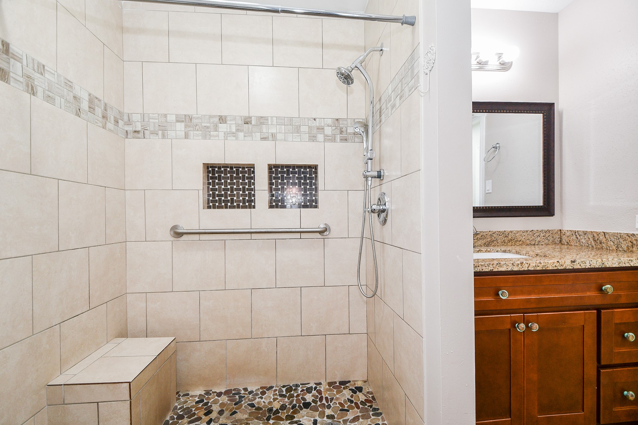 13910 Bonnercrest Drive Property Photo 14