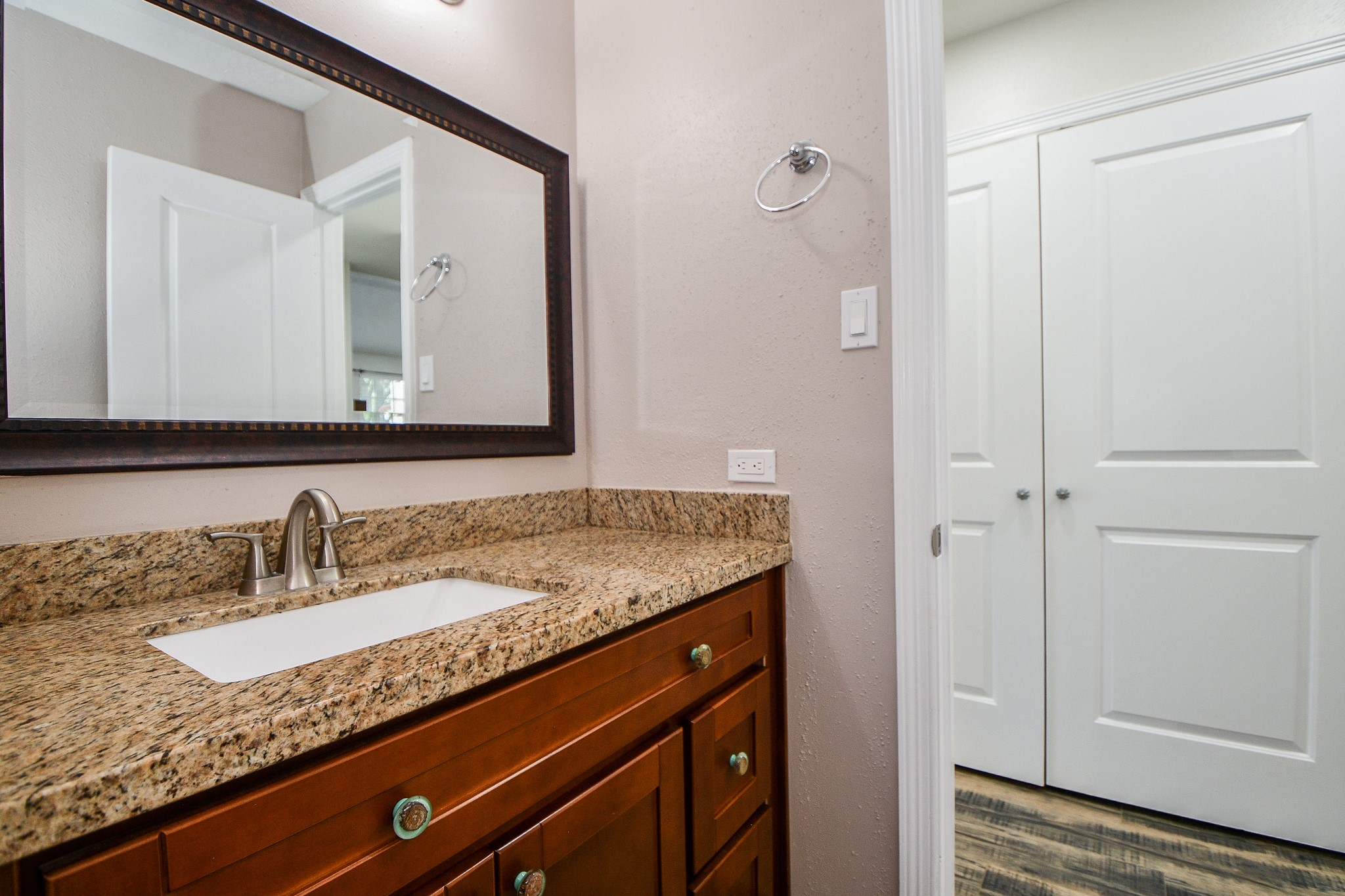 13910 Bonnercrest Drive Property Photo 15