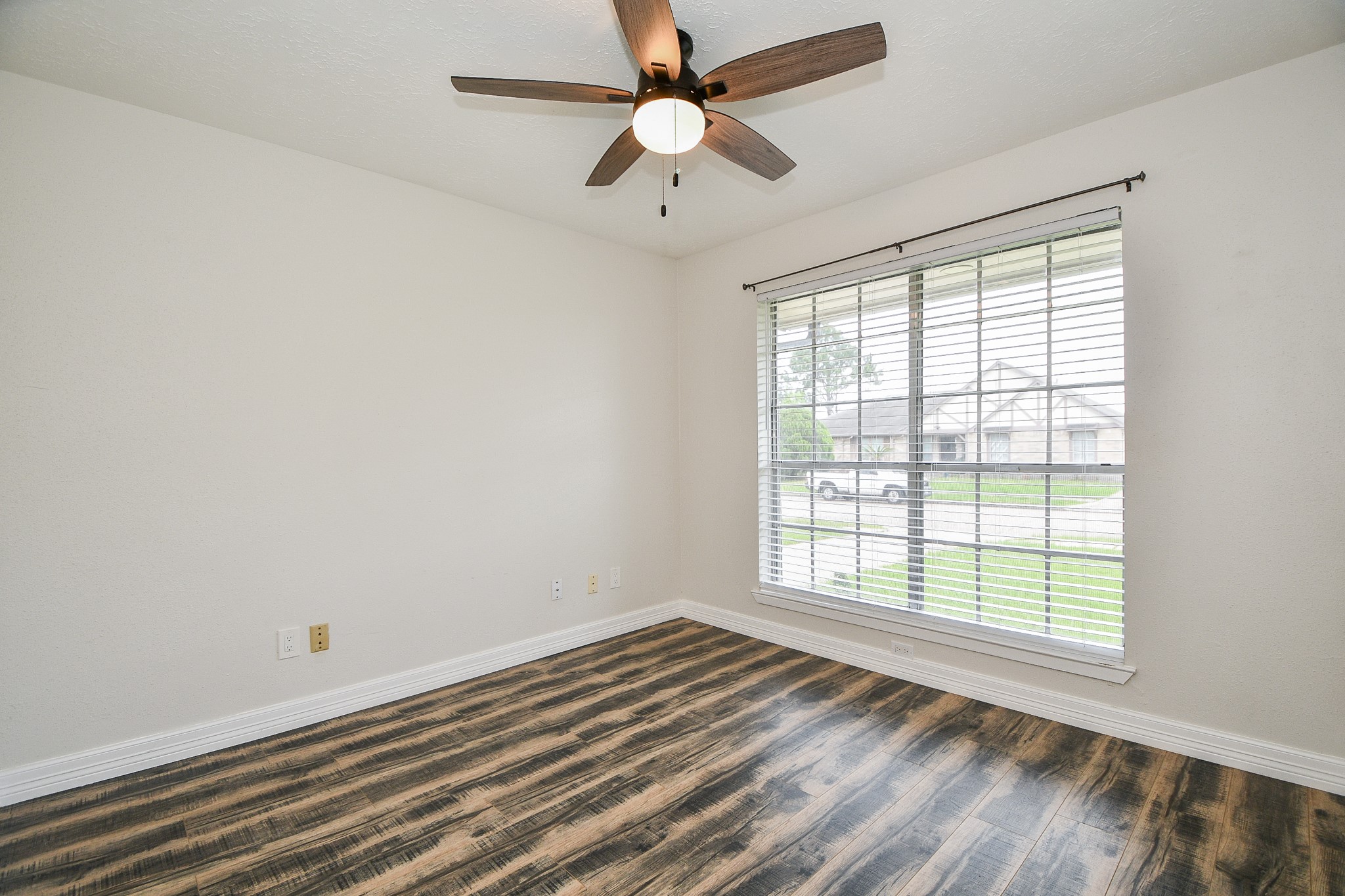 13910 Bonnercrest Drive Property Photo 17