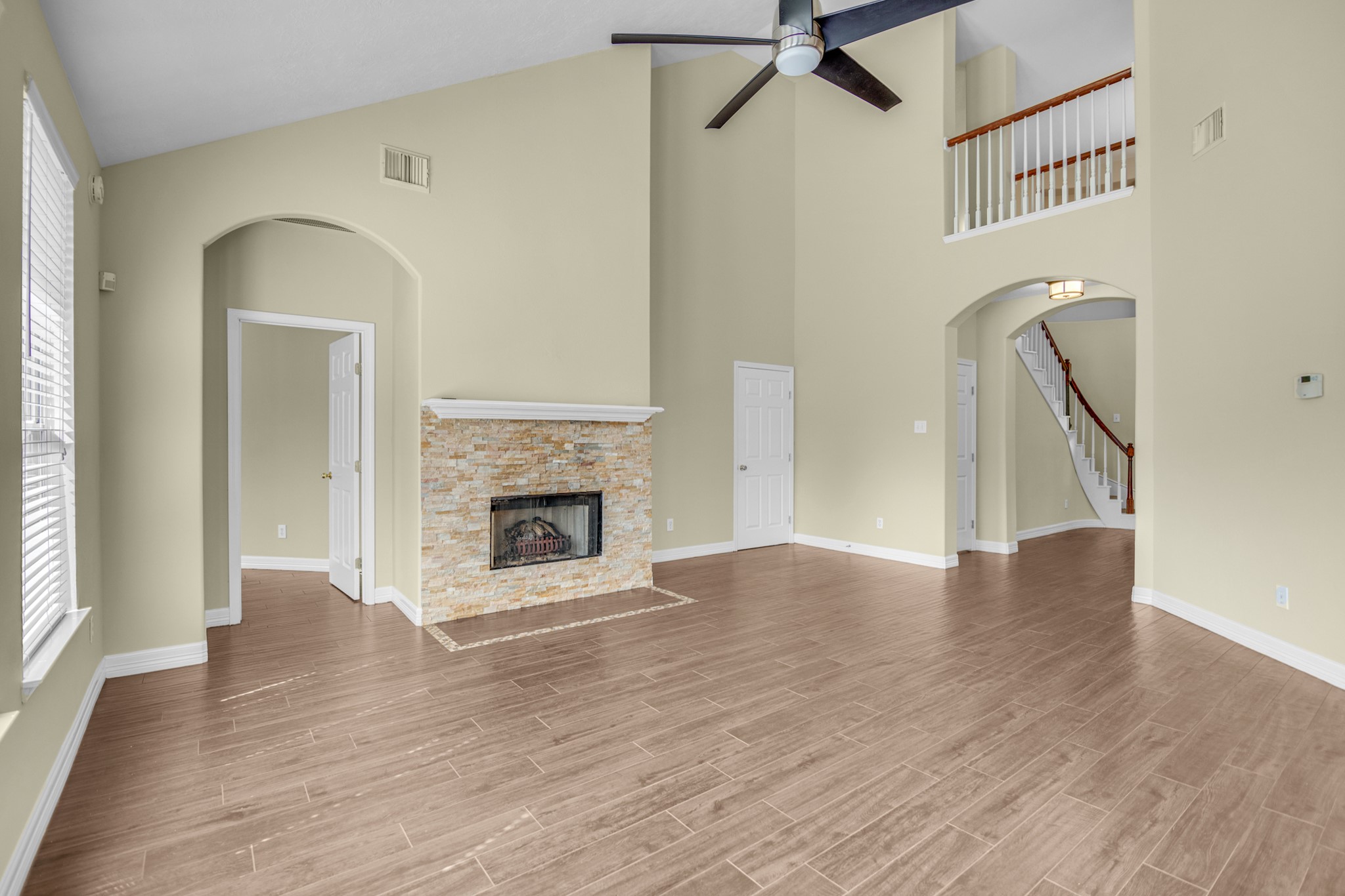 2919 Silverbit Trail Lane Property Photo 15