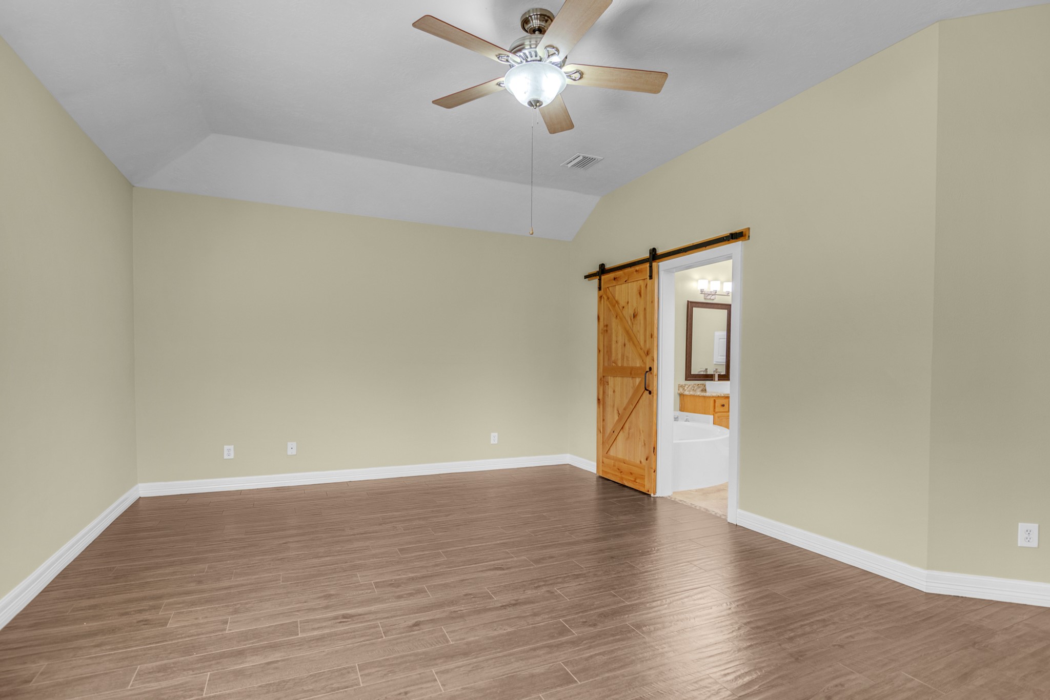 2919 Silverbit Trail Lane Property Photo 18