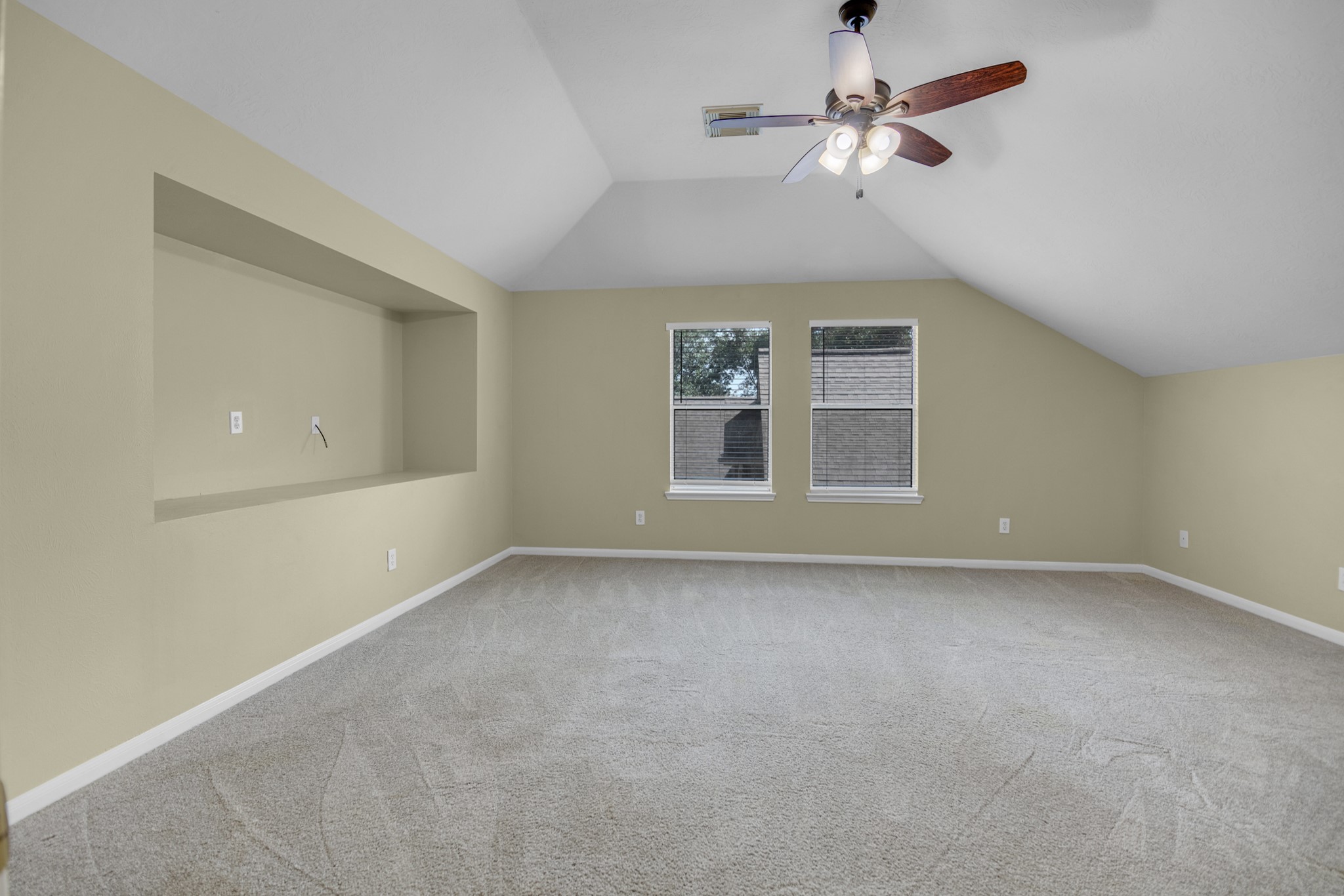 2919 Silverbit Trail Lane Property Photo 25