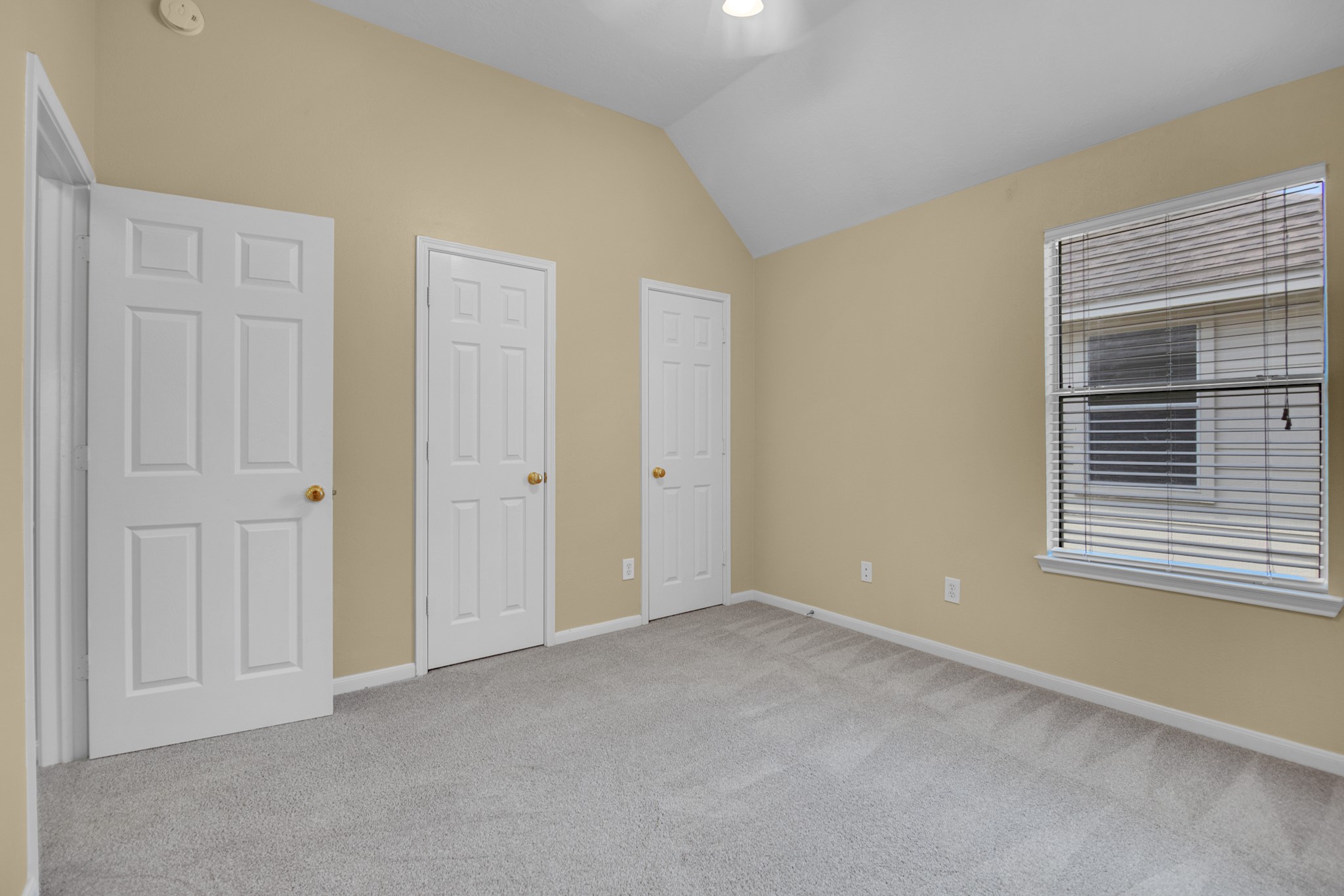2919 Silverbit Trail Lane Property Photo 32