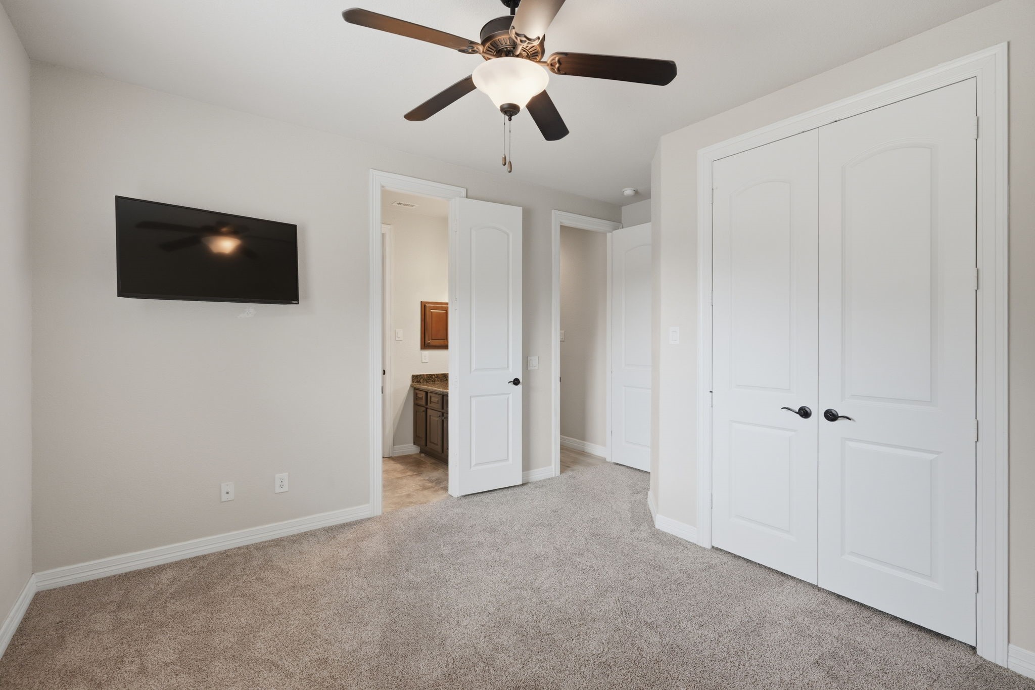 33107 Whickham Circle Property Photo 38