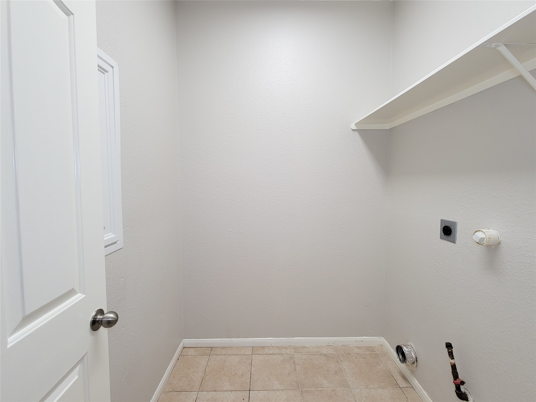 17146 Amarose Property Photo 18