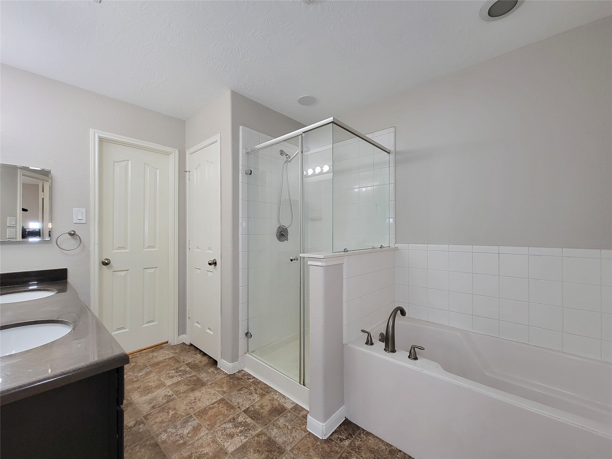 17146 Amarose Property Photo 23