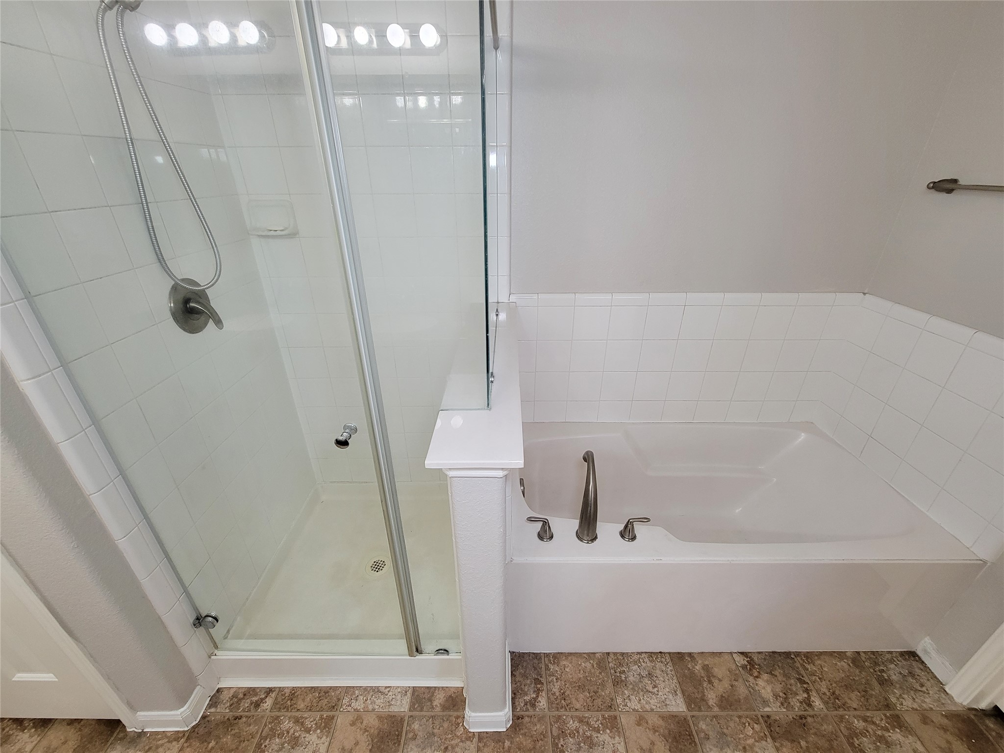 17146 Amarose Property Photo 24