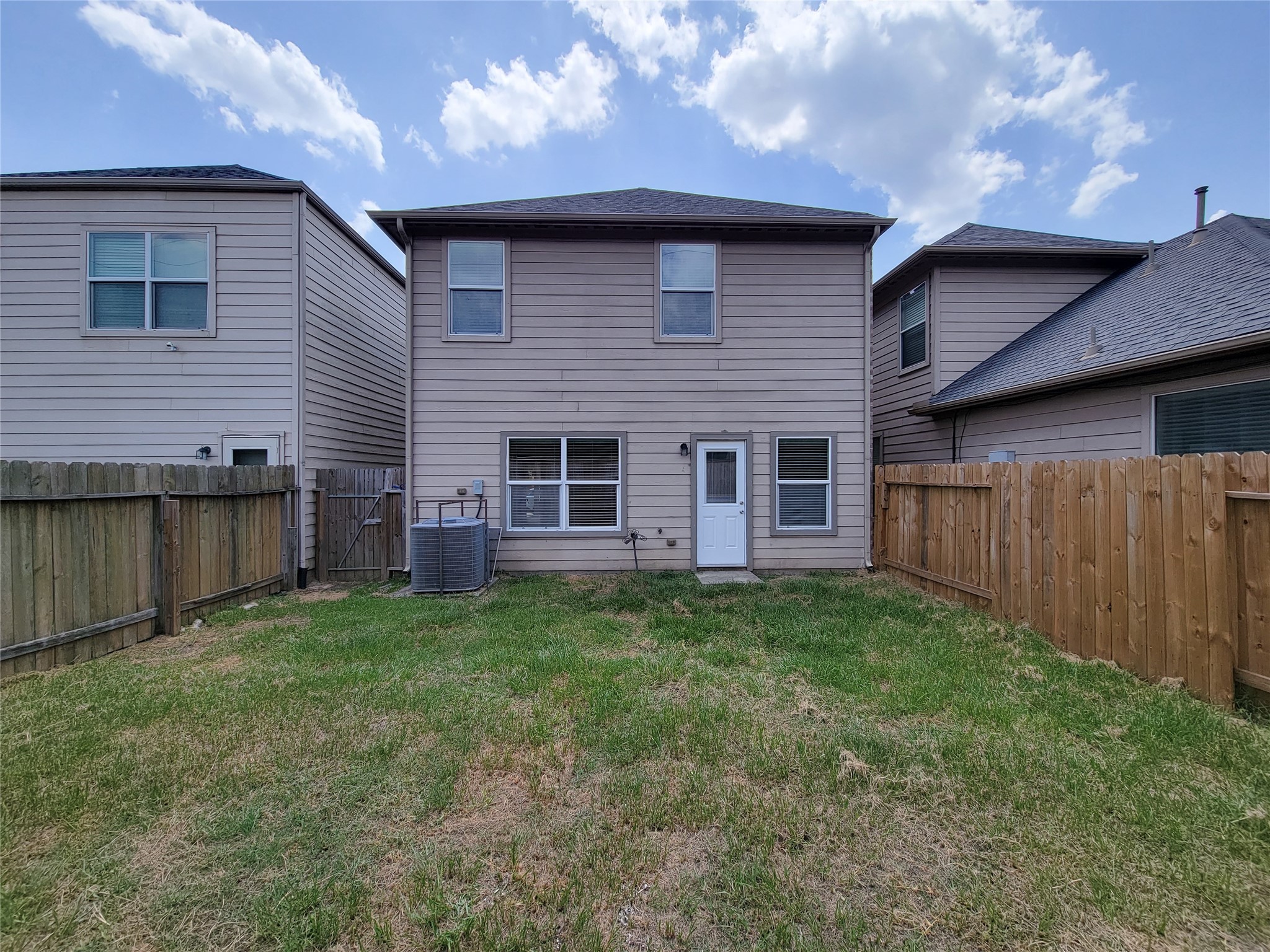 17146 Amarose Property Photo 37