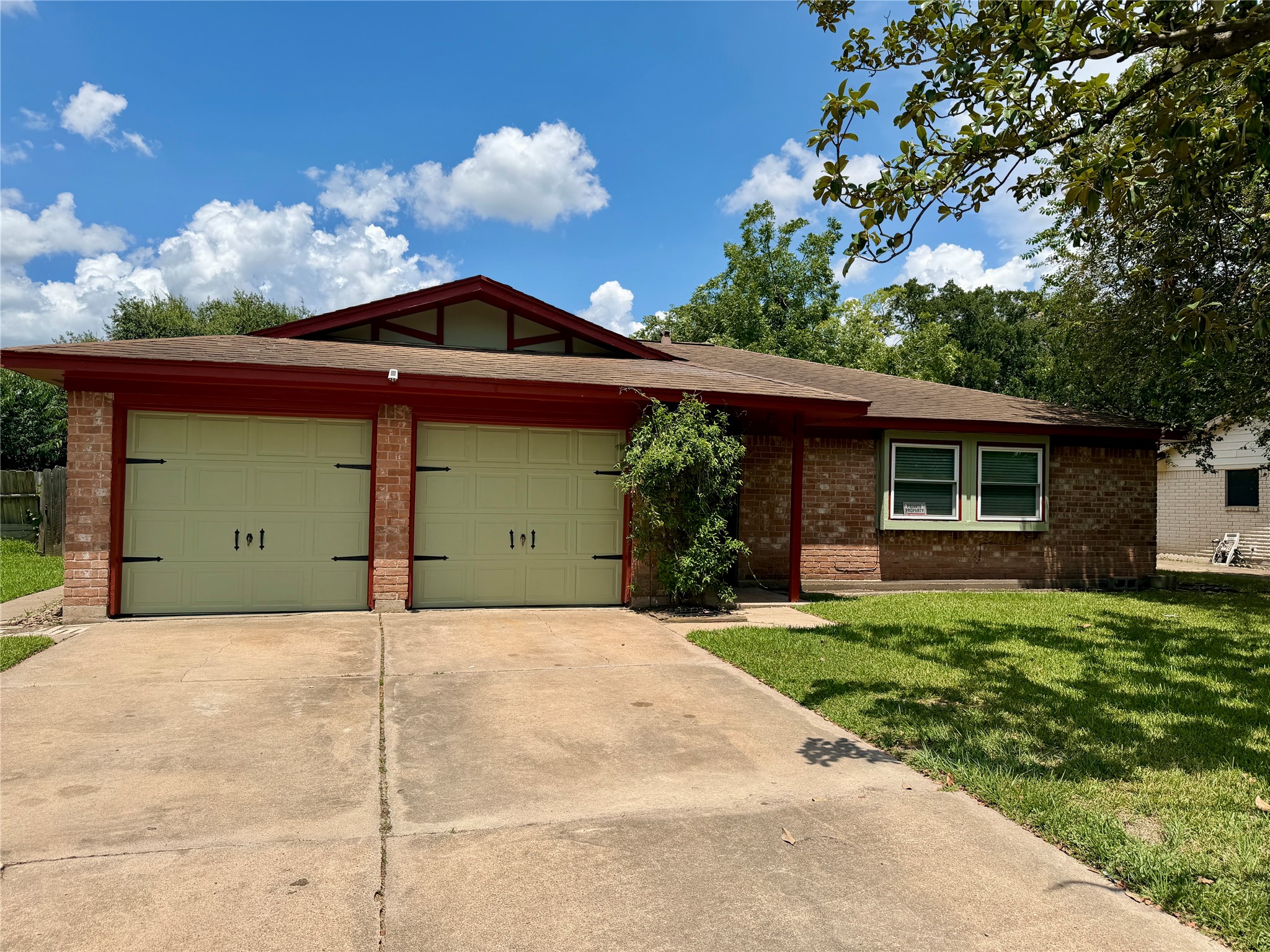 12426 Foxburo Drive Property Photo 3
