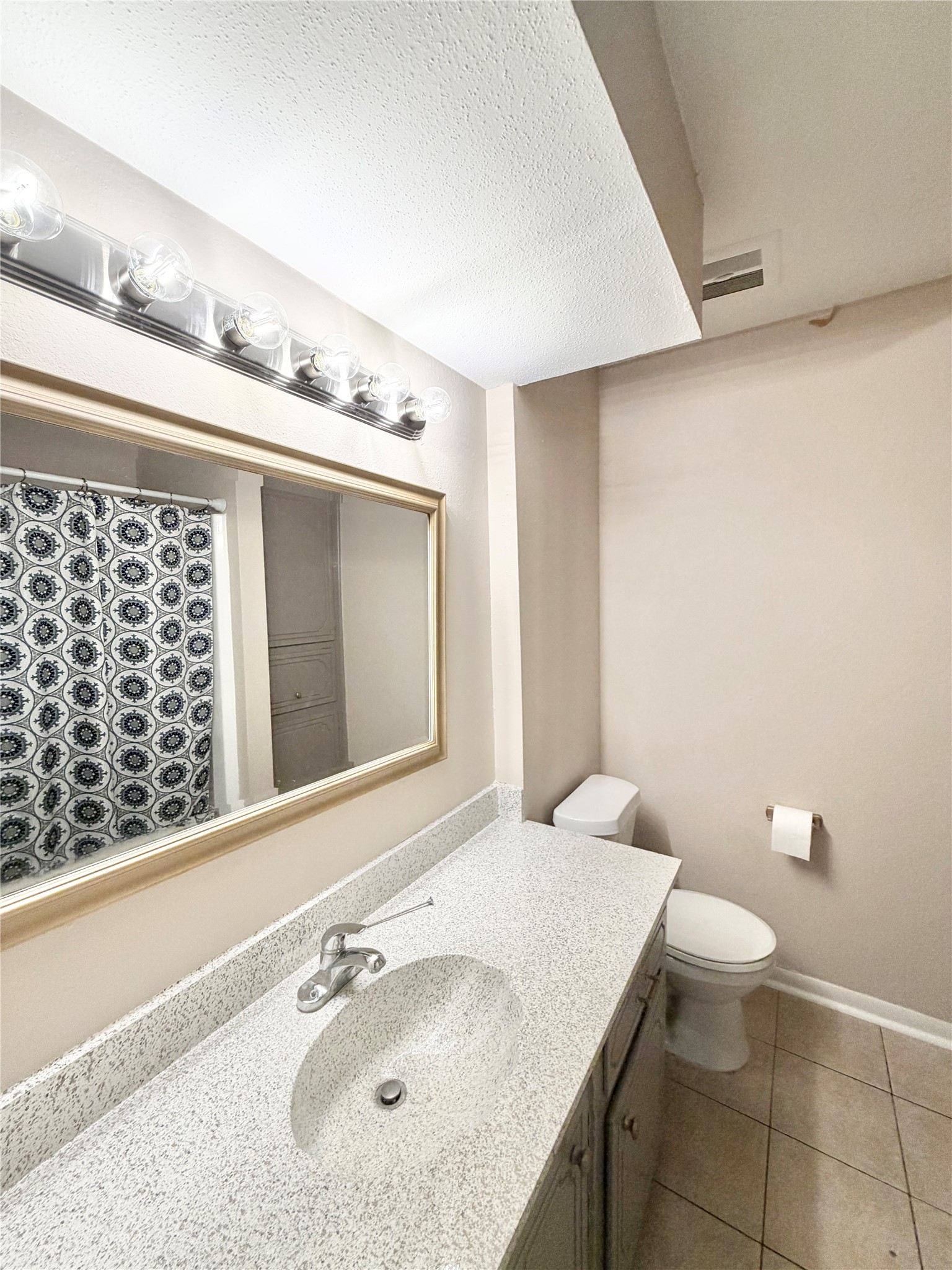 12426 Foxburo Drive Property Photo 16