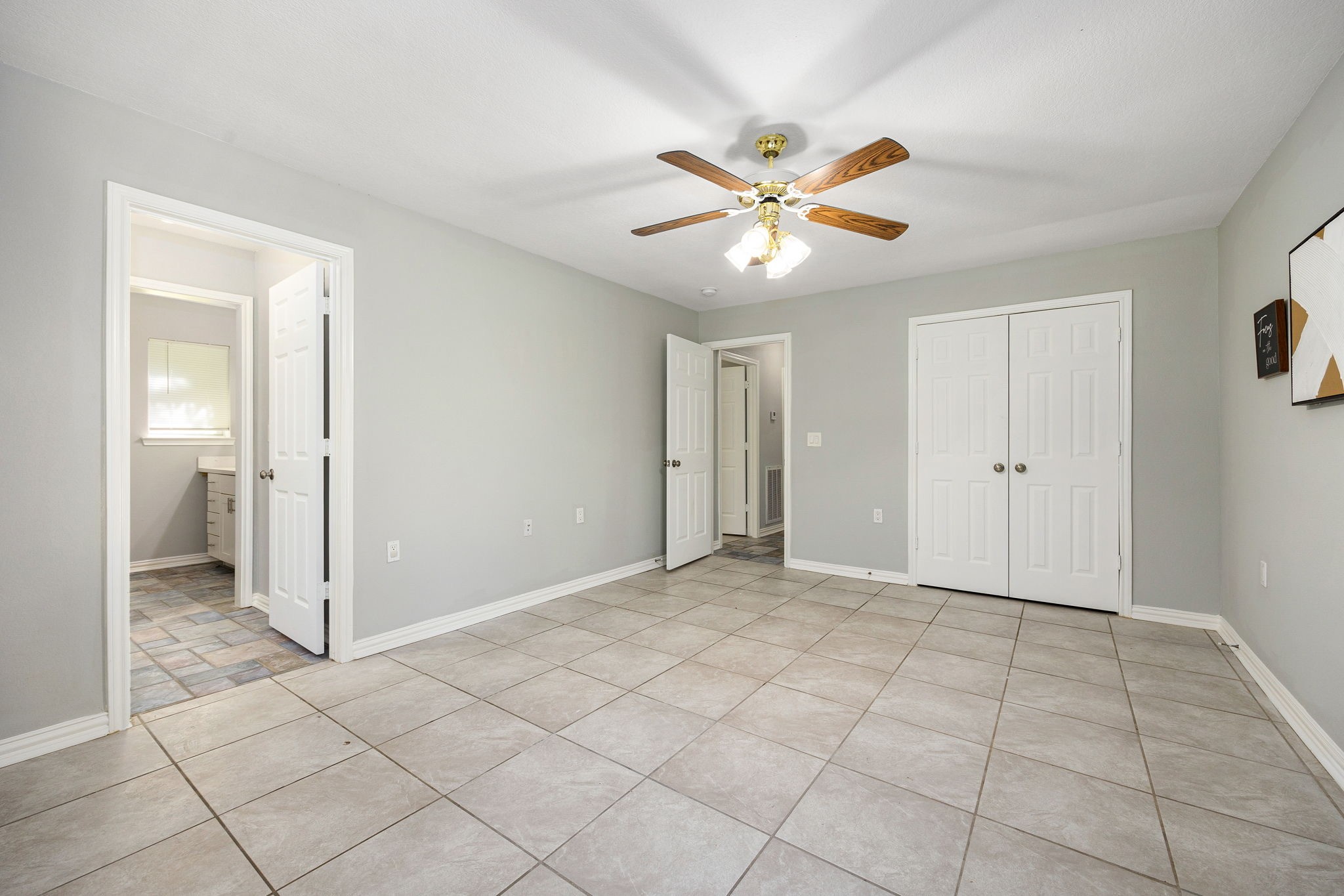 218 Chariot Lane Property Photo 12