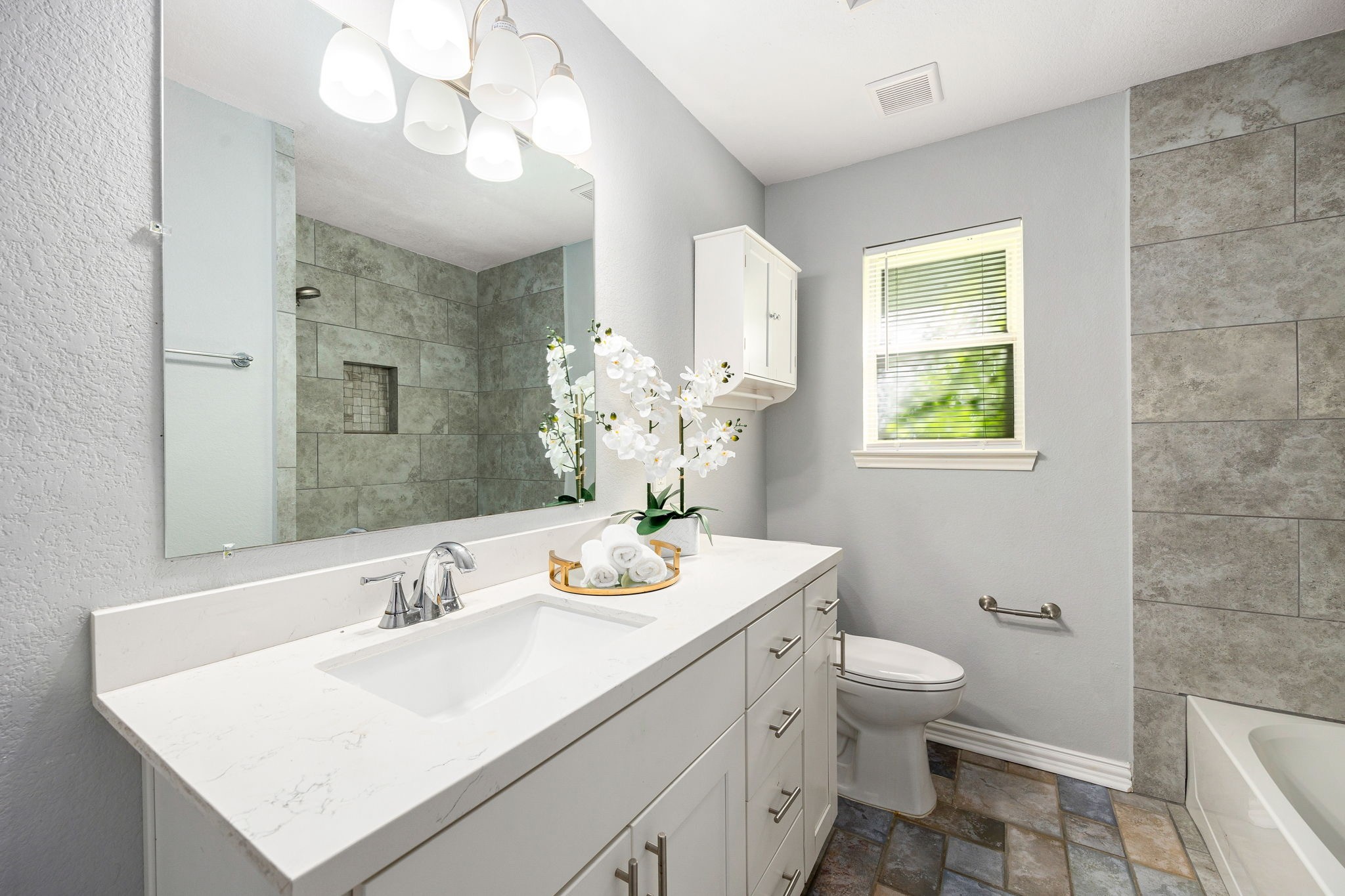218 Chariot Lane Property Photo 17