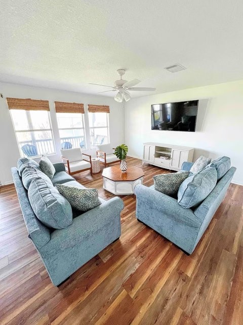 1426 Bluewater Highway Property Photo 4